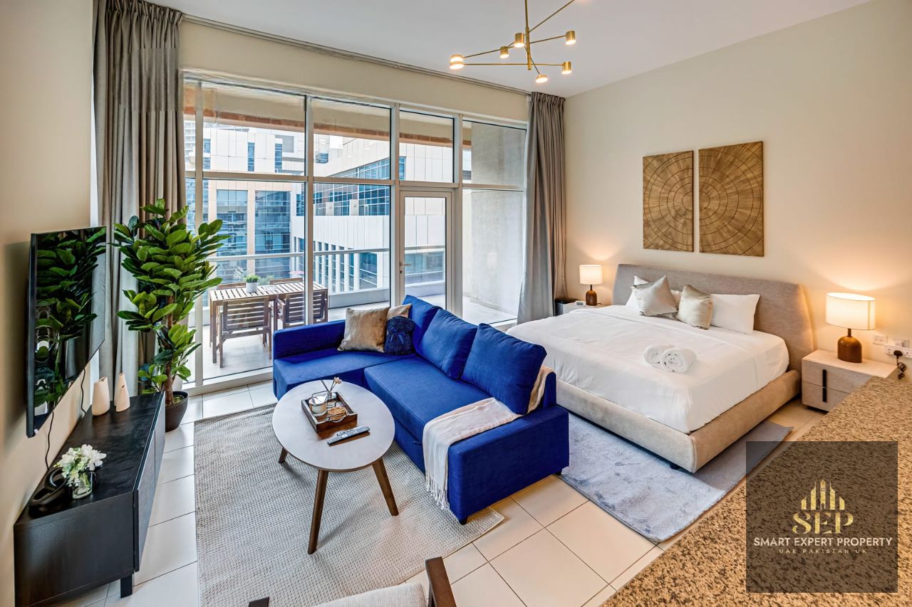 Large Studio | Close to Downtown | Fully Furnished