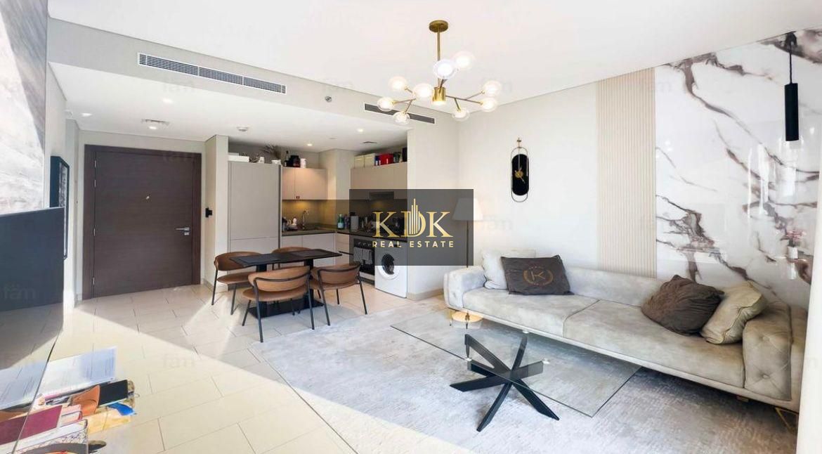 Luxurious 1BHK | Modern Furnished | Ready to Move