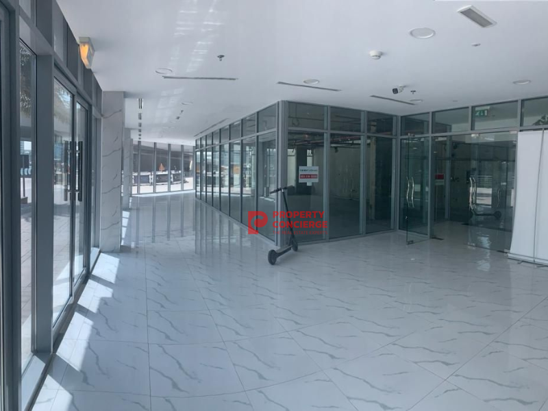 Exclusive |Directed to Marina Waterfront |Tenanted