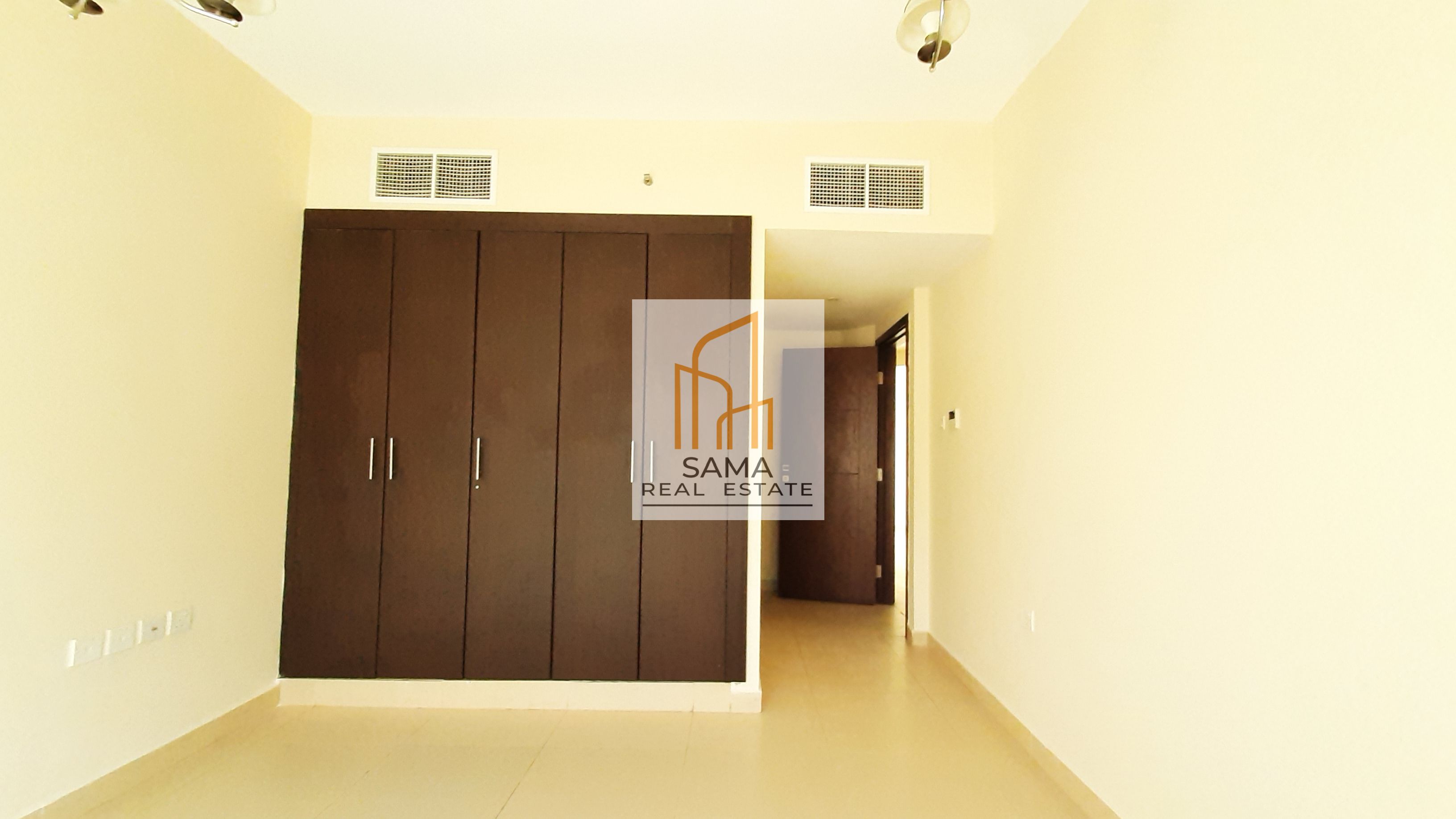 2bhk with parking Hot offer 12 checks payment one minute free just for 50k