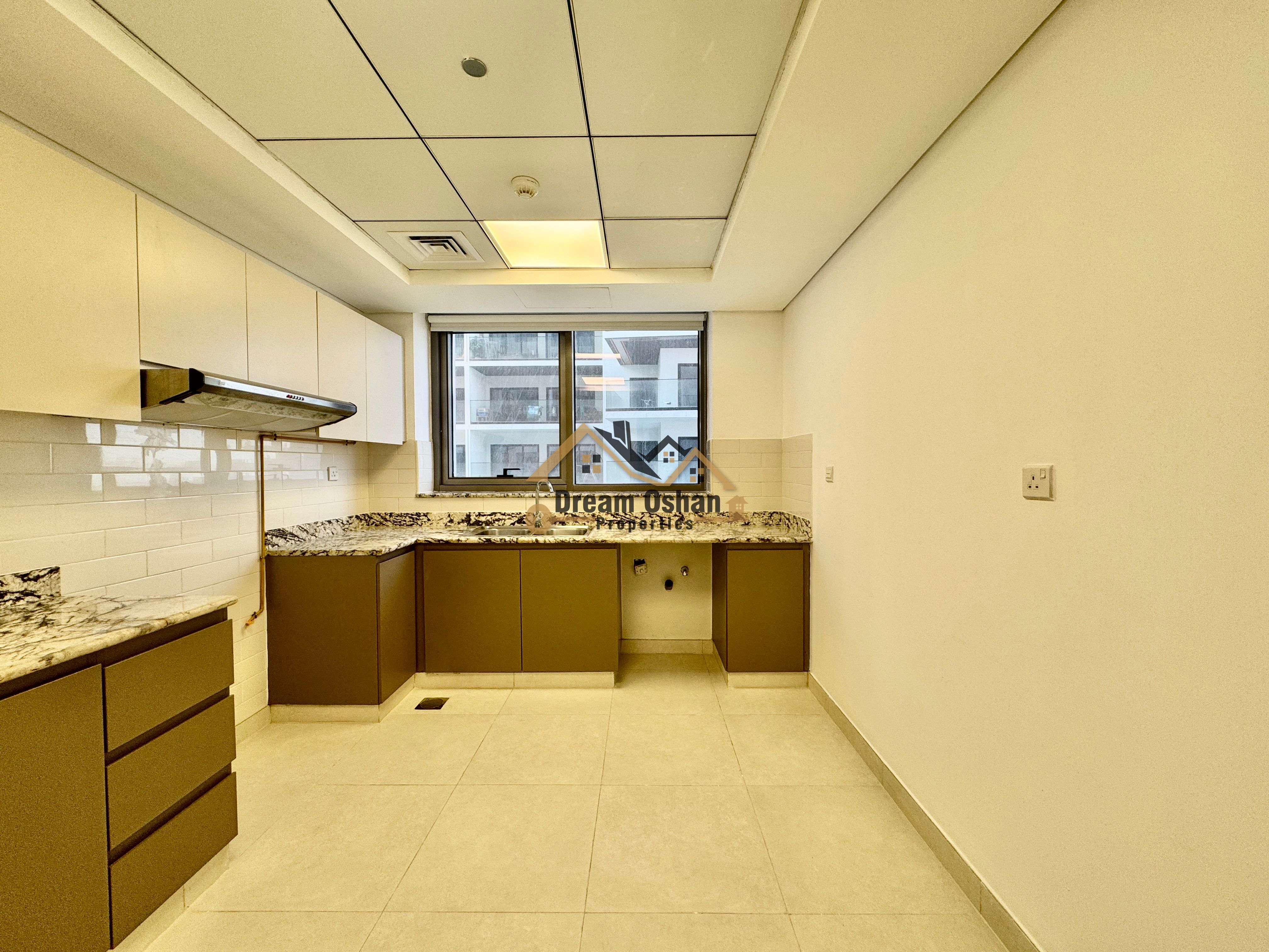 Luxury 3BHK+Maid | Pool Gym | Family Building