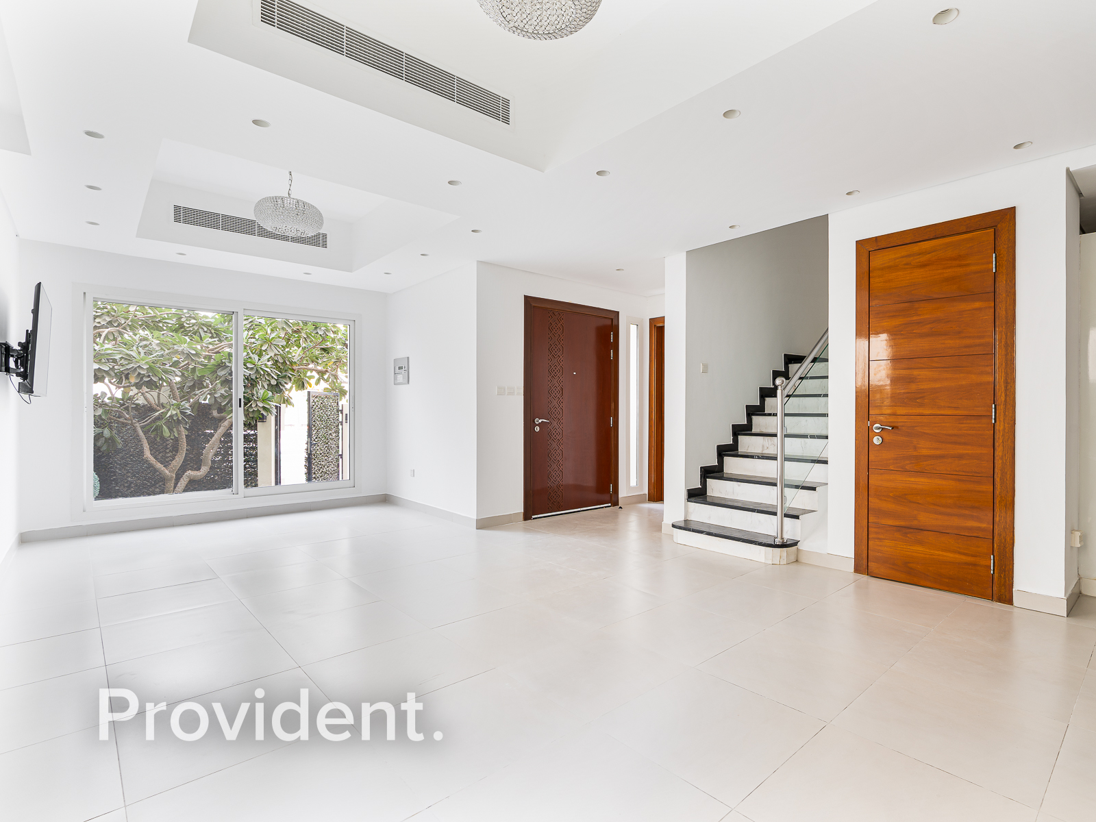 Vacant | Prime Location | Spacious