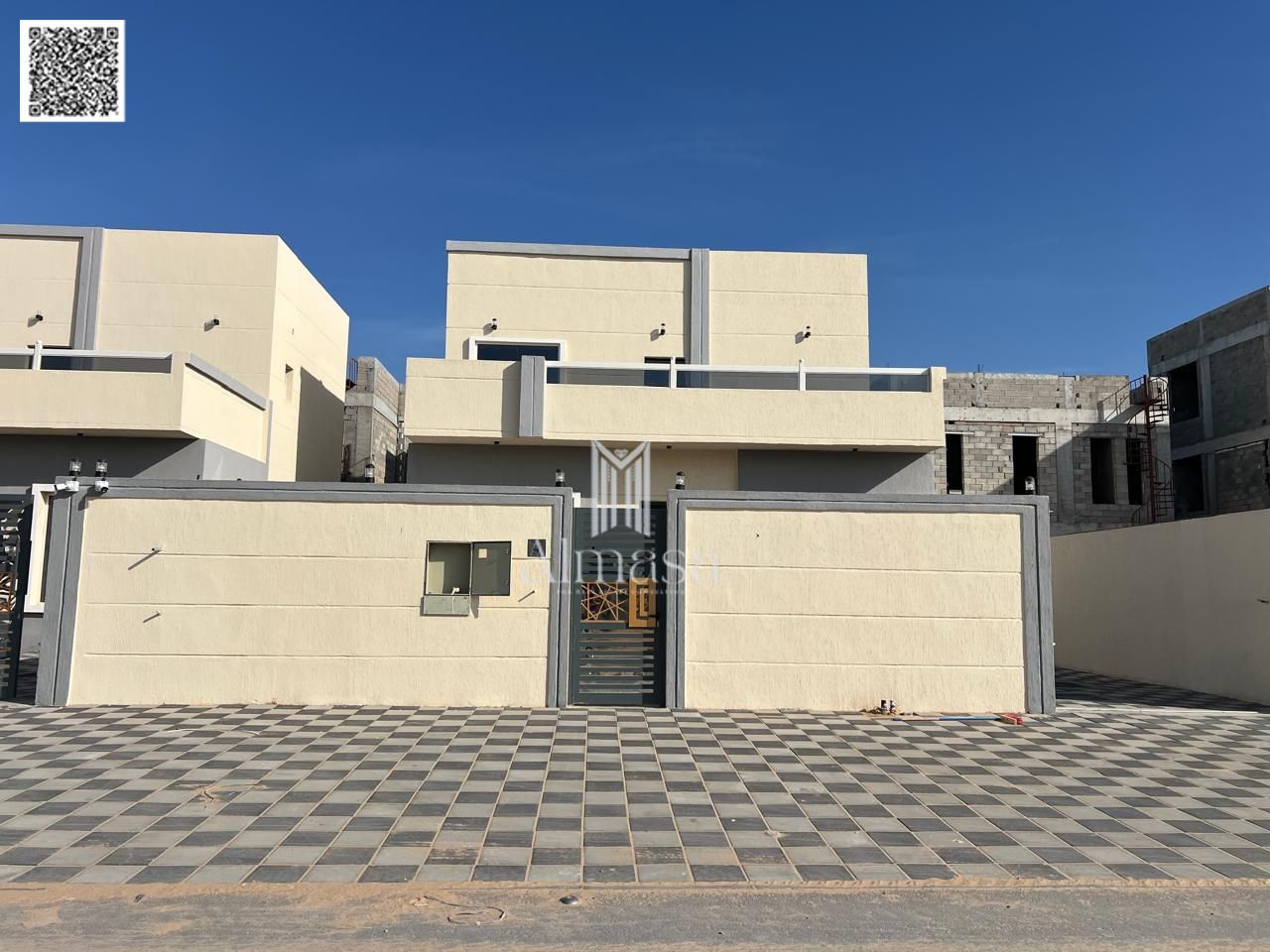 Luxury villa for sale in Ajman, Al Bahia area, near the Chinese Market. A unique opportunity to own a villa with super deluxe finishing in a strategic
