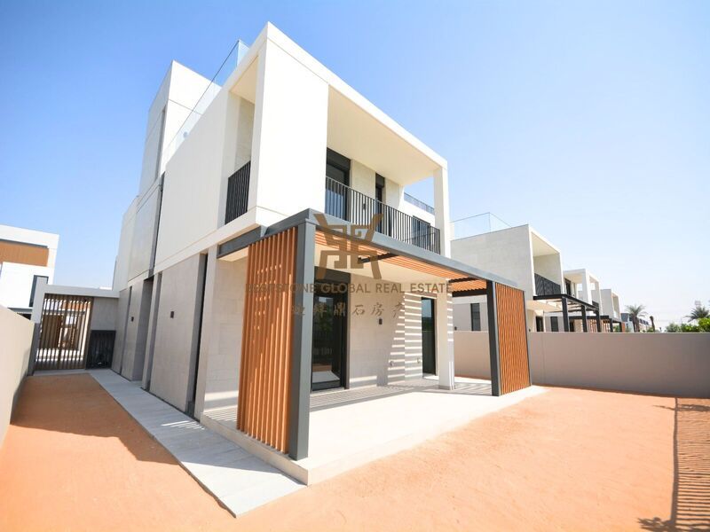 4 Bedroom | Stand Alone Villa | Live Sky-Suite