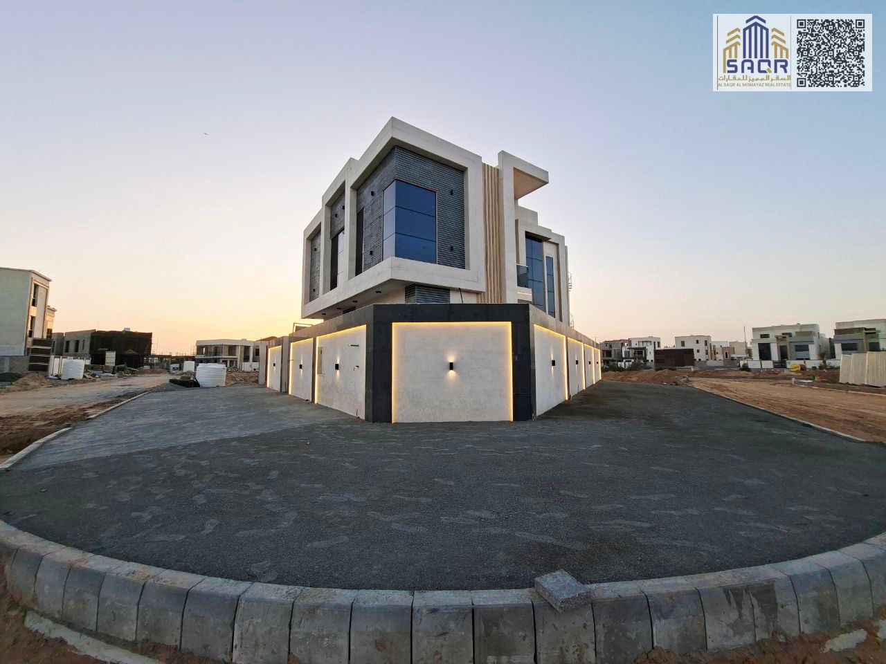 Deluxe Corner Villa - Registration Fees Included / Freehold for All Nationalities - Prime Location Close to All Amenities