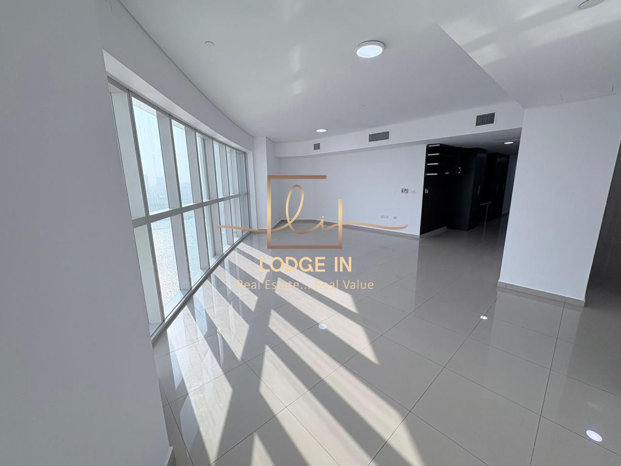 Stunning Sea View Apartment | Rak Tower | Marina Square
