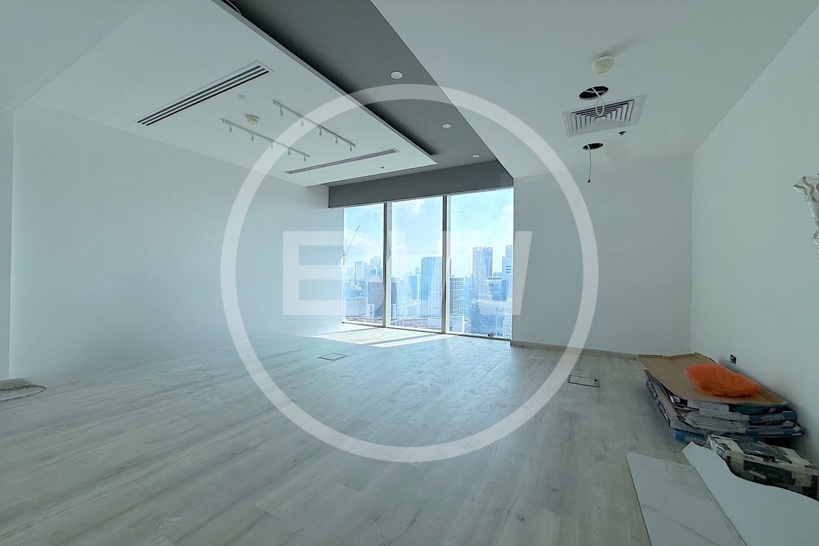 VACANT | PARTITIONED | FULLY FITTED | HIGH FLOOR