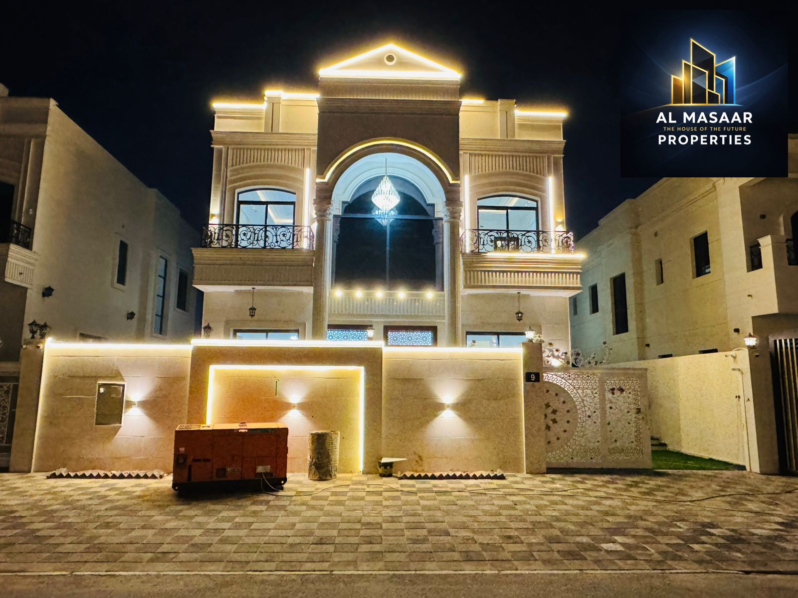 Classic villa, large area, no annual fees, freehold ownership for all nationalities, close to all services