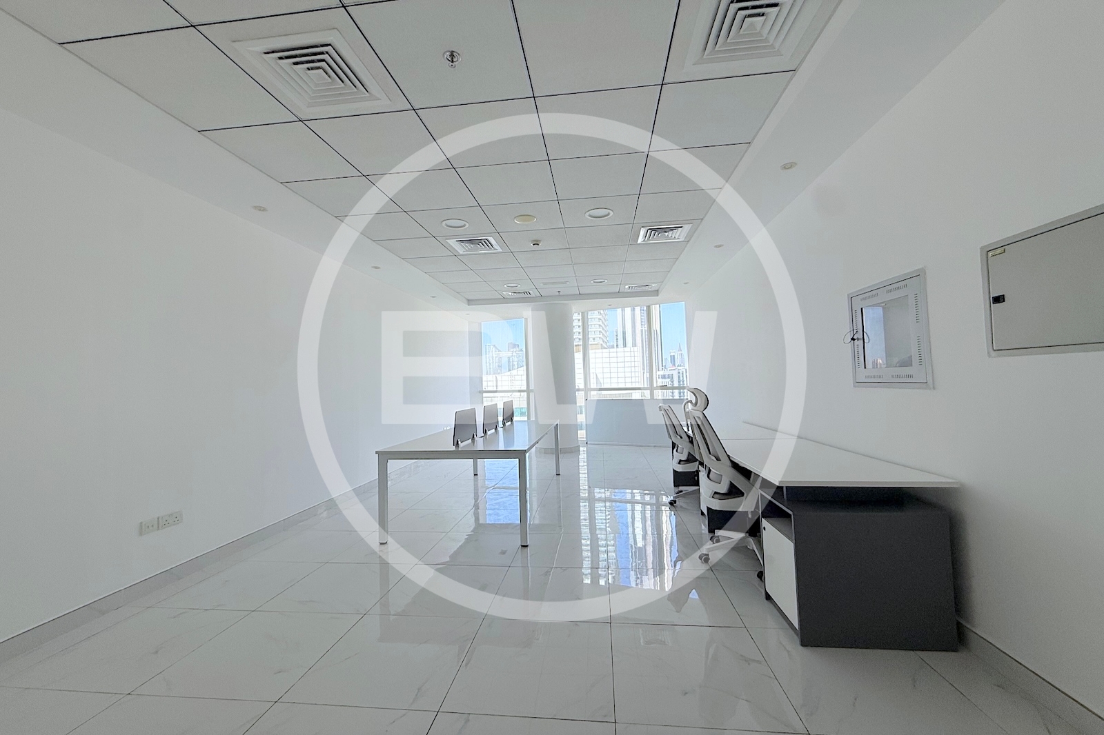 OPEN PLAN | VACANT NOW | BIRGHT | MODERN