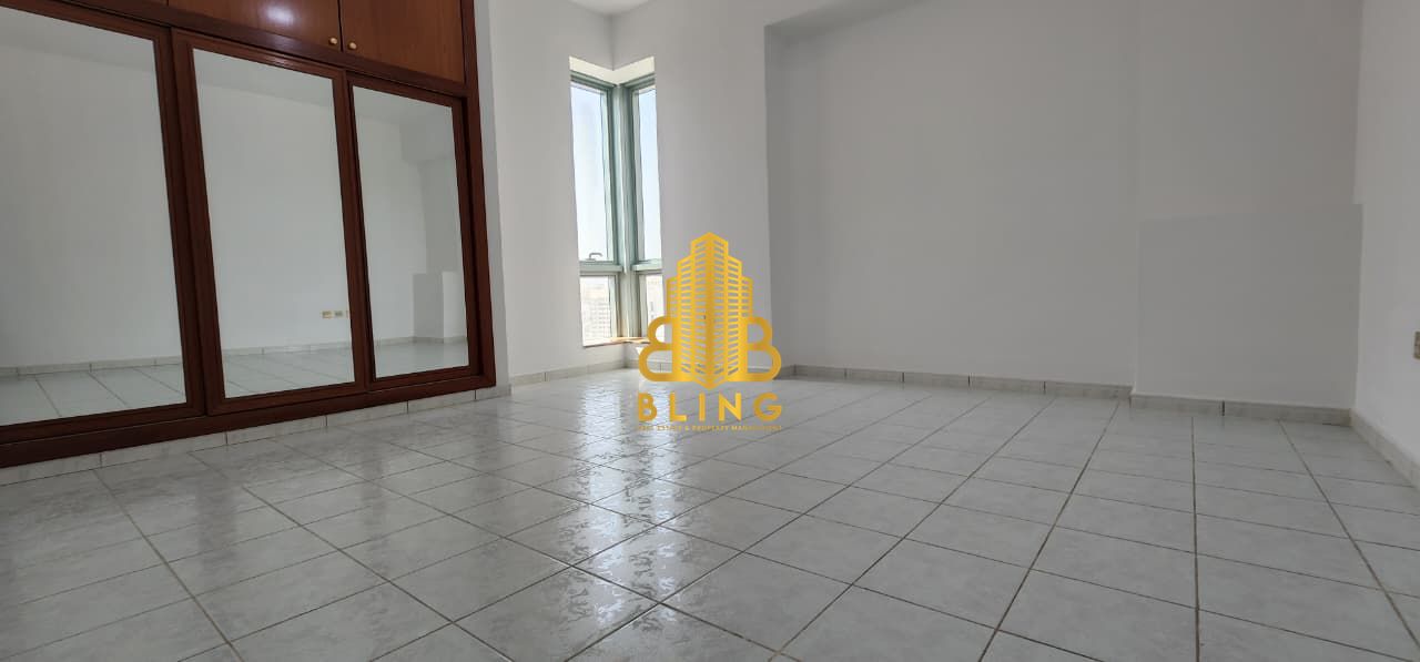 Alluring 3BHK With Built-In Cupboards, Gym & Pool