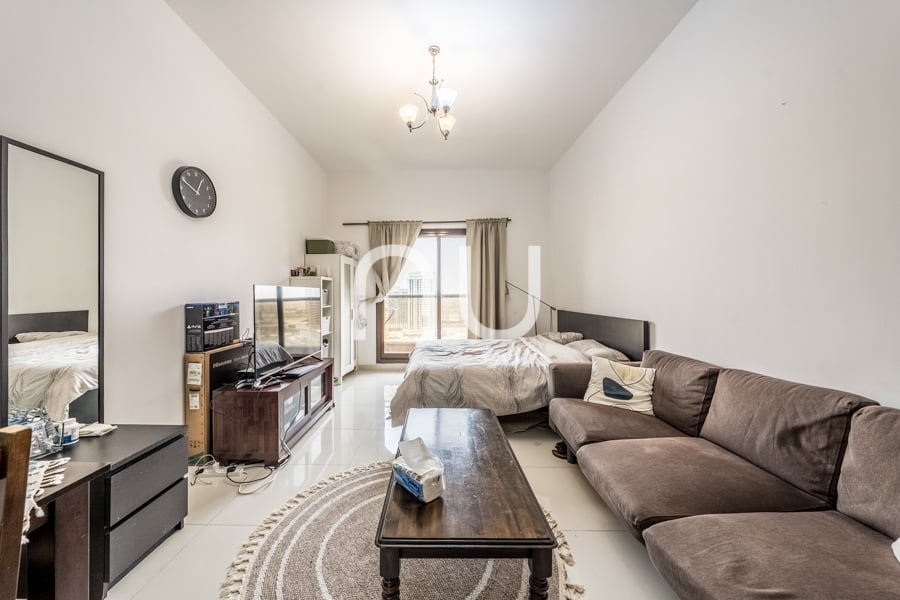SPACIOUS I CANAL VIEWS I INVESTMENT OPPORTUNITY