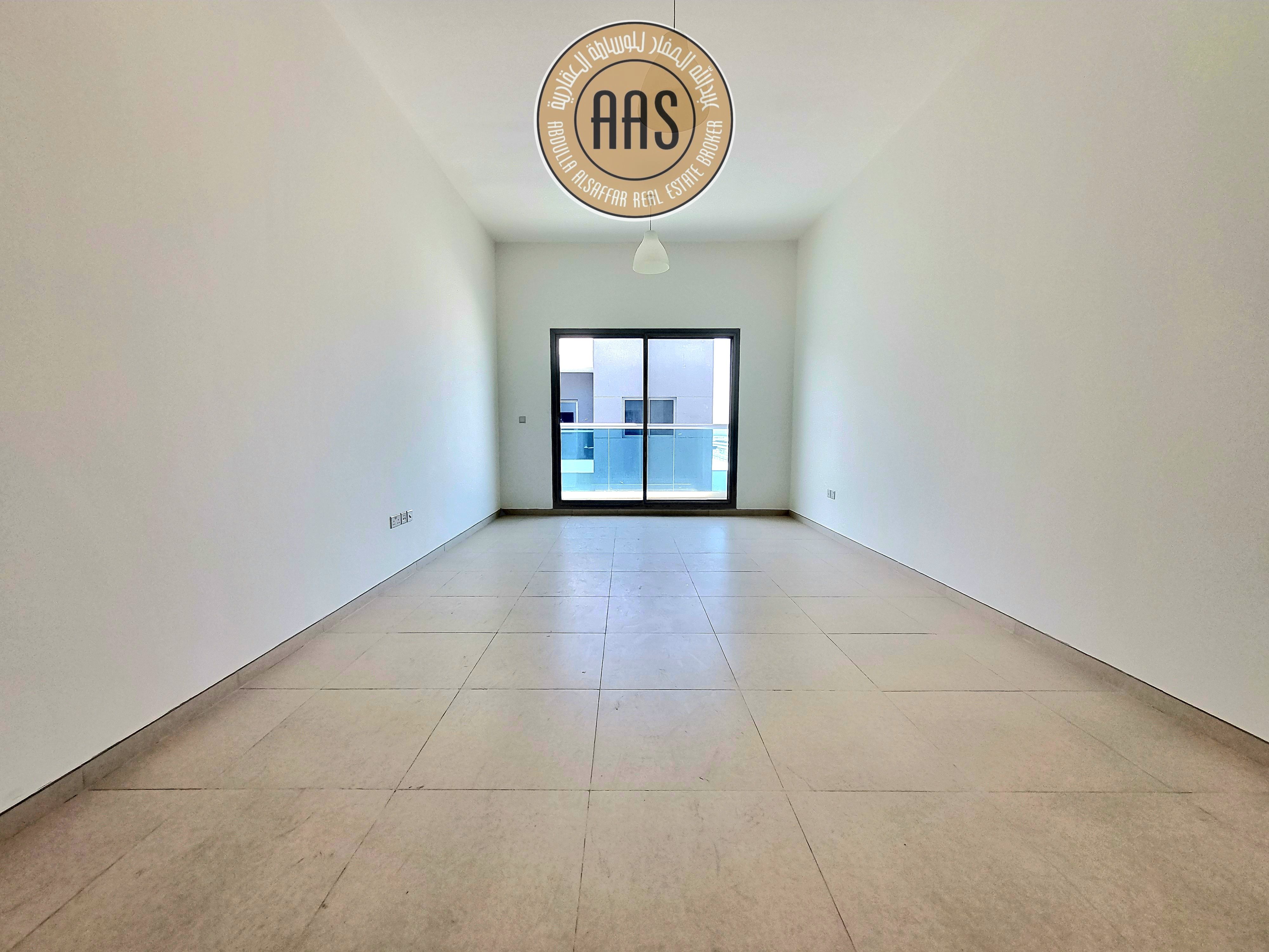 Huge 3BHK plus Maid's room | Attractive Layout | Multiple cheques payment
