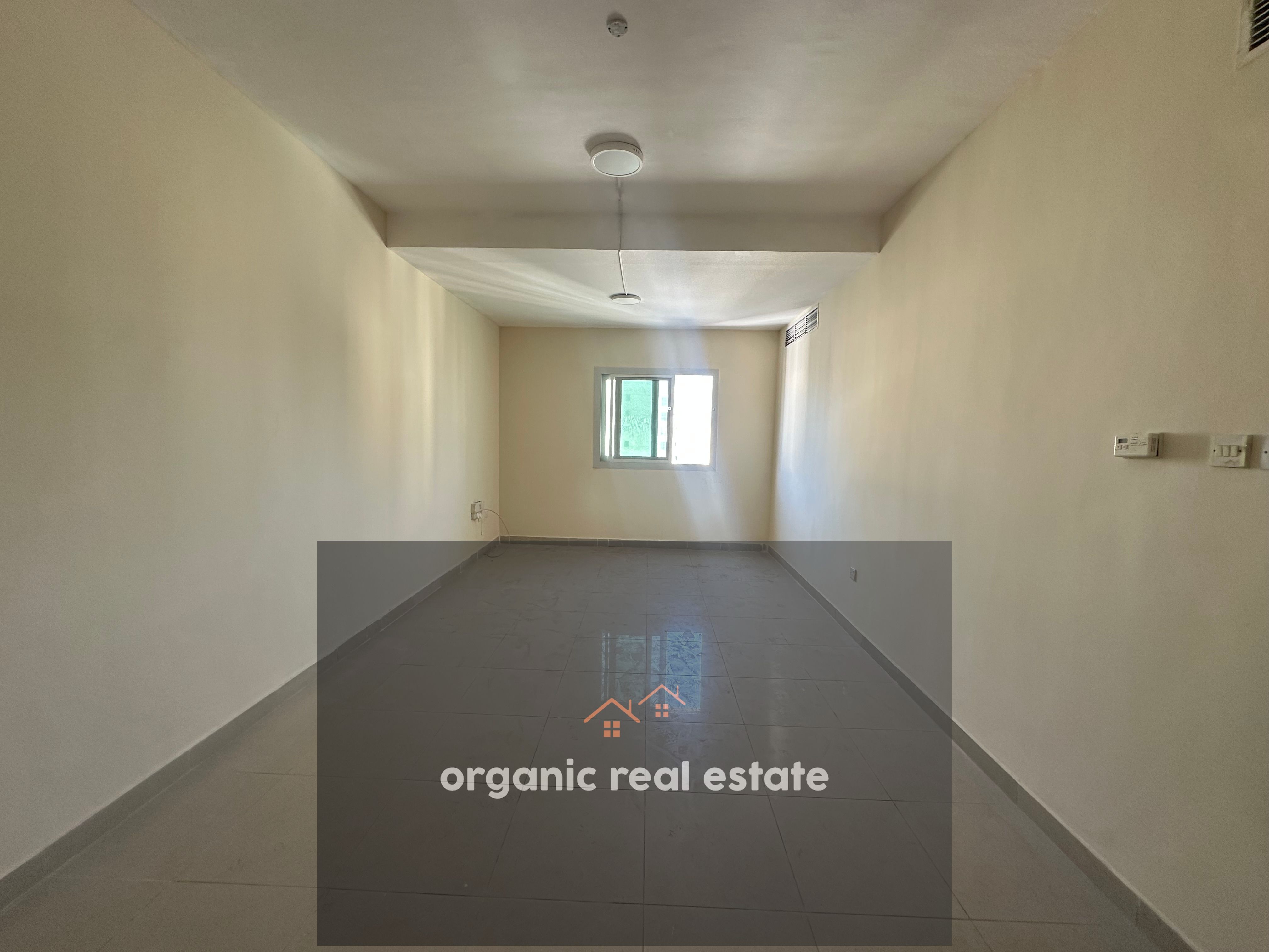Spacious 2bhk with master room