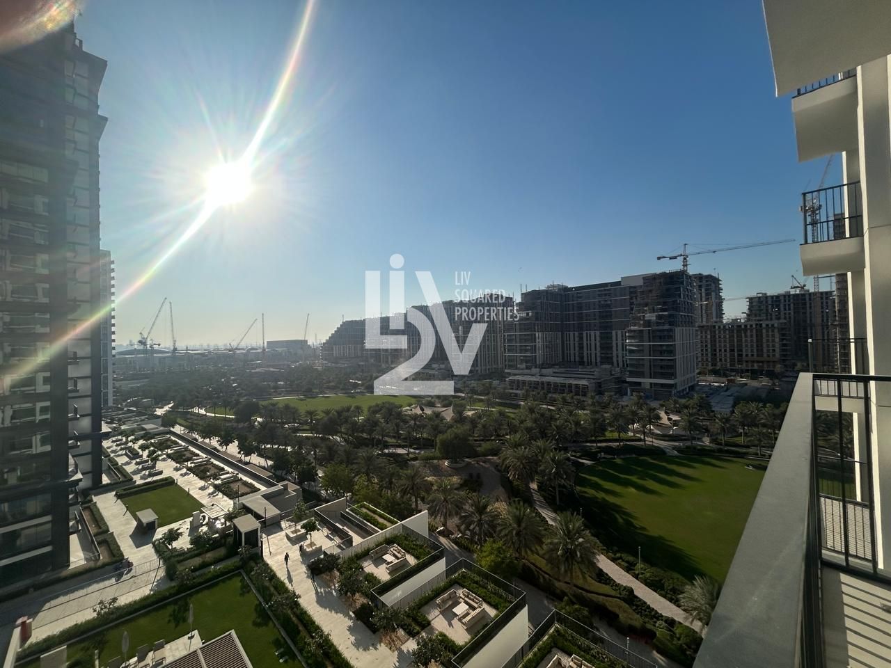 Stunning Pool and Park view | Sunset view