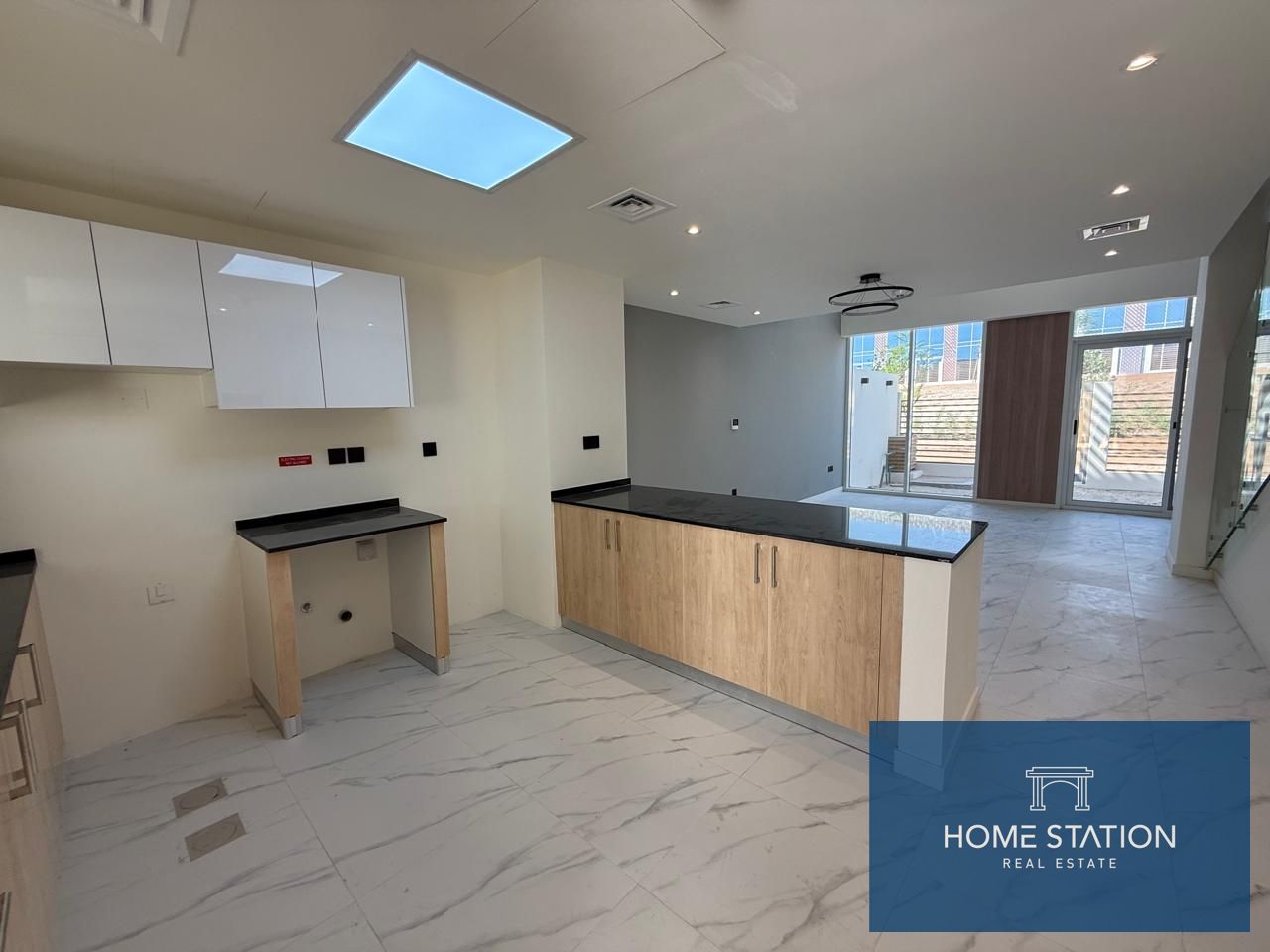 Income-Generating | Single Row | Prime Location | Near Amenities | Rented