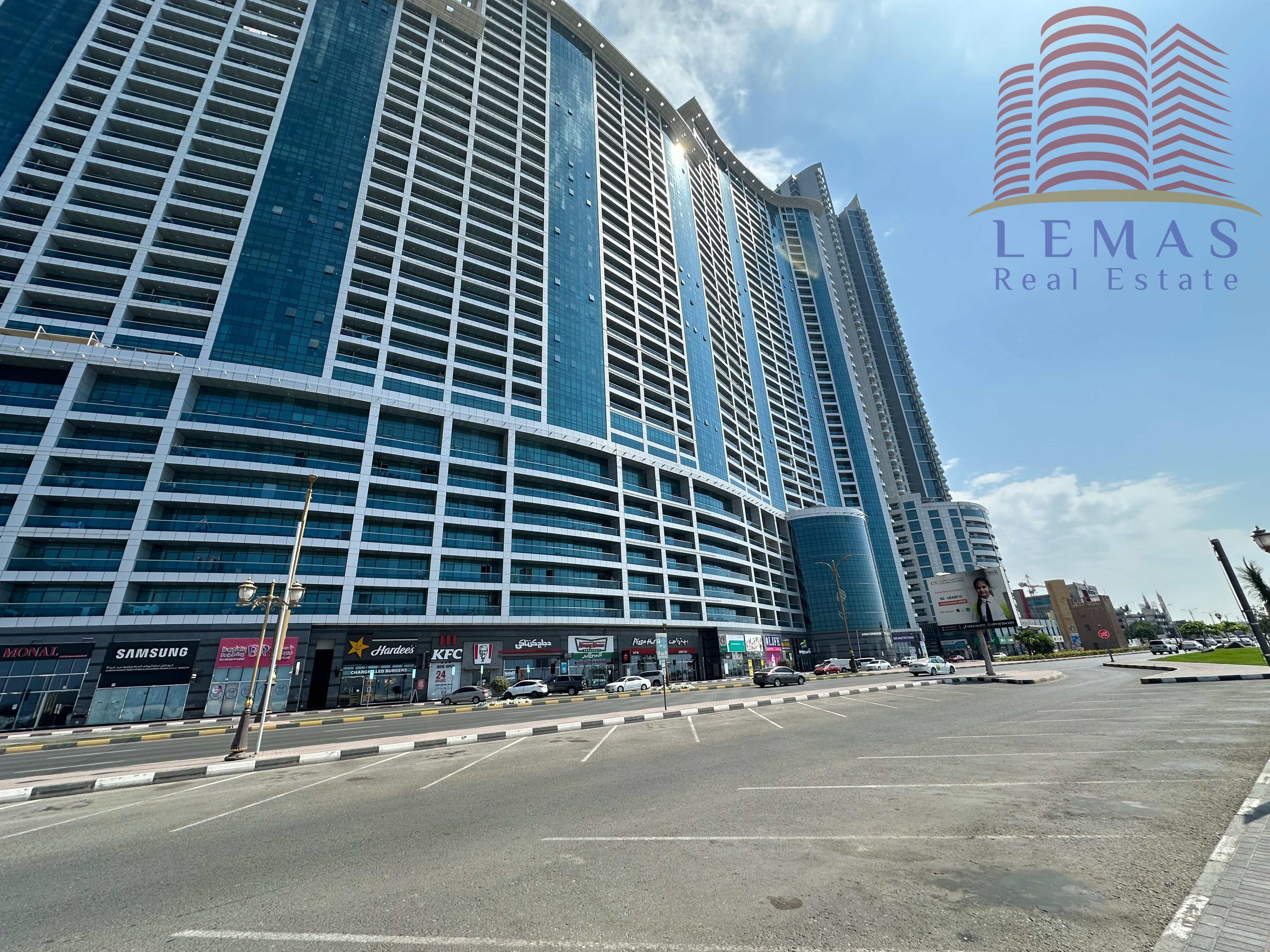 2bhk for rent with full sea view and closed kitchen.