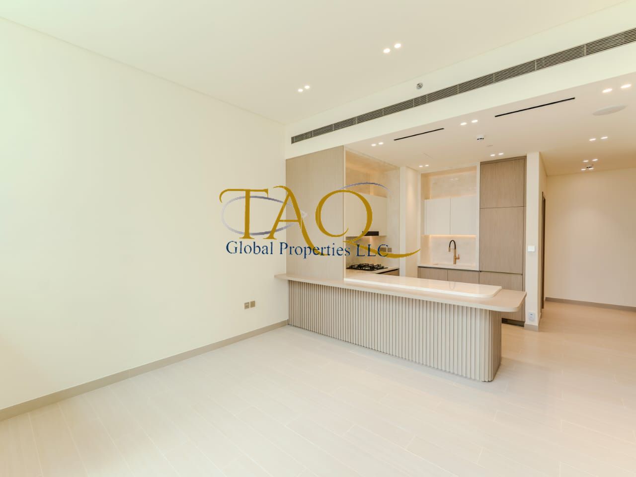 Luxury 1BR | Private Jacuzzi | 807 Sqft | Binghatti Royale, JVC