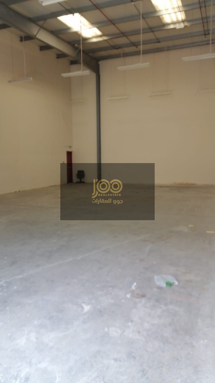 Warehouse for rent in Umm Al Quwain, 2,500 sq. ft area with 13 kW power, ready for handover, ideal for storage and business use, annual rent 80,000 AED