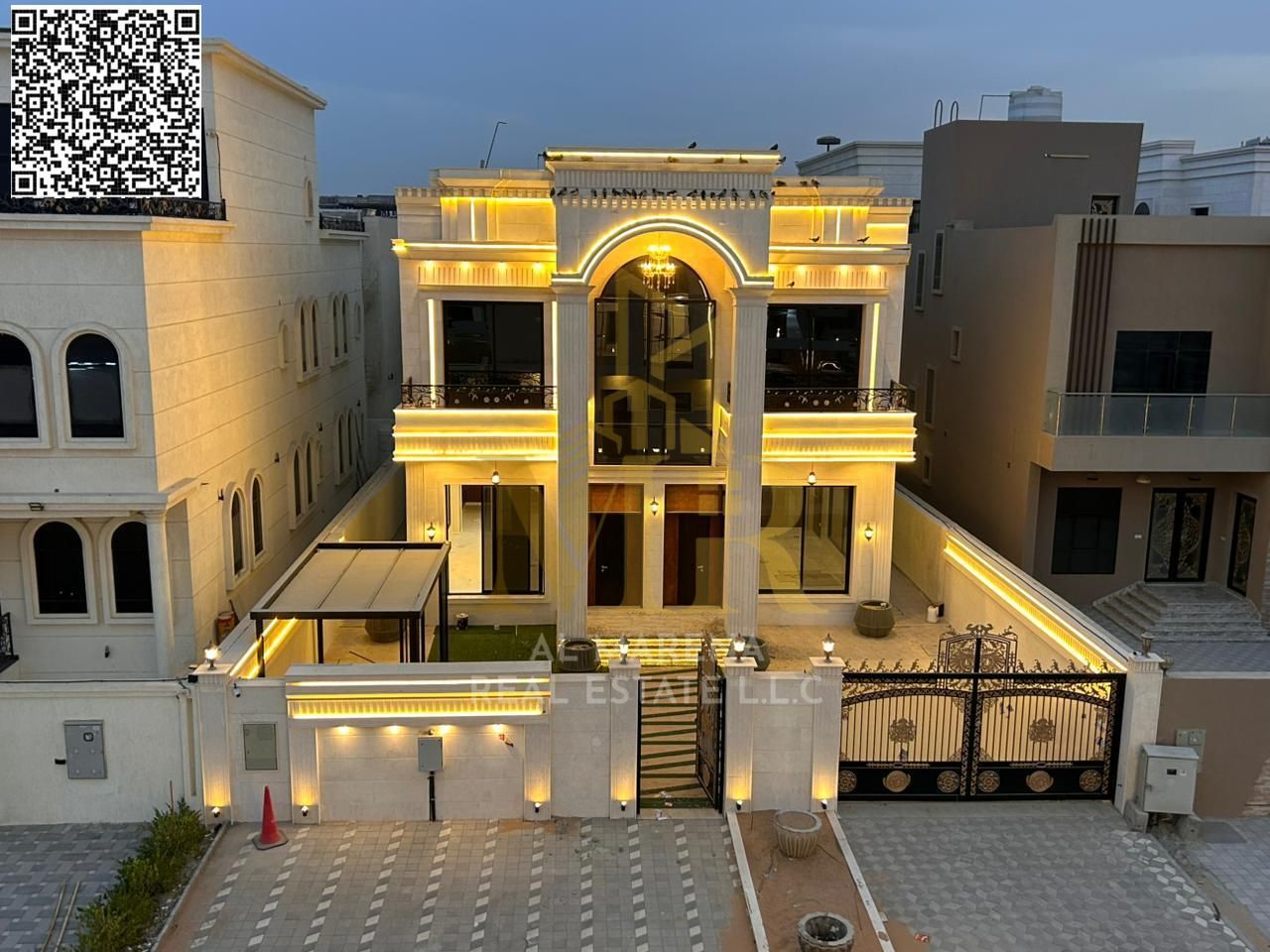 With electricity and water, own your dream villa and invest in a sophisticated style in a luxurious villa in the heart of Al-Aliya