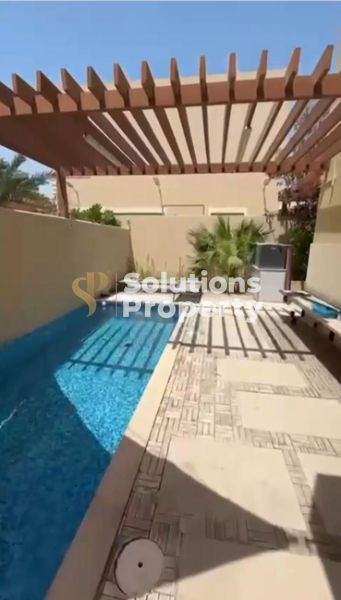 Private Pool | 4BR Villa | 2 parking | Balcony