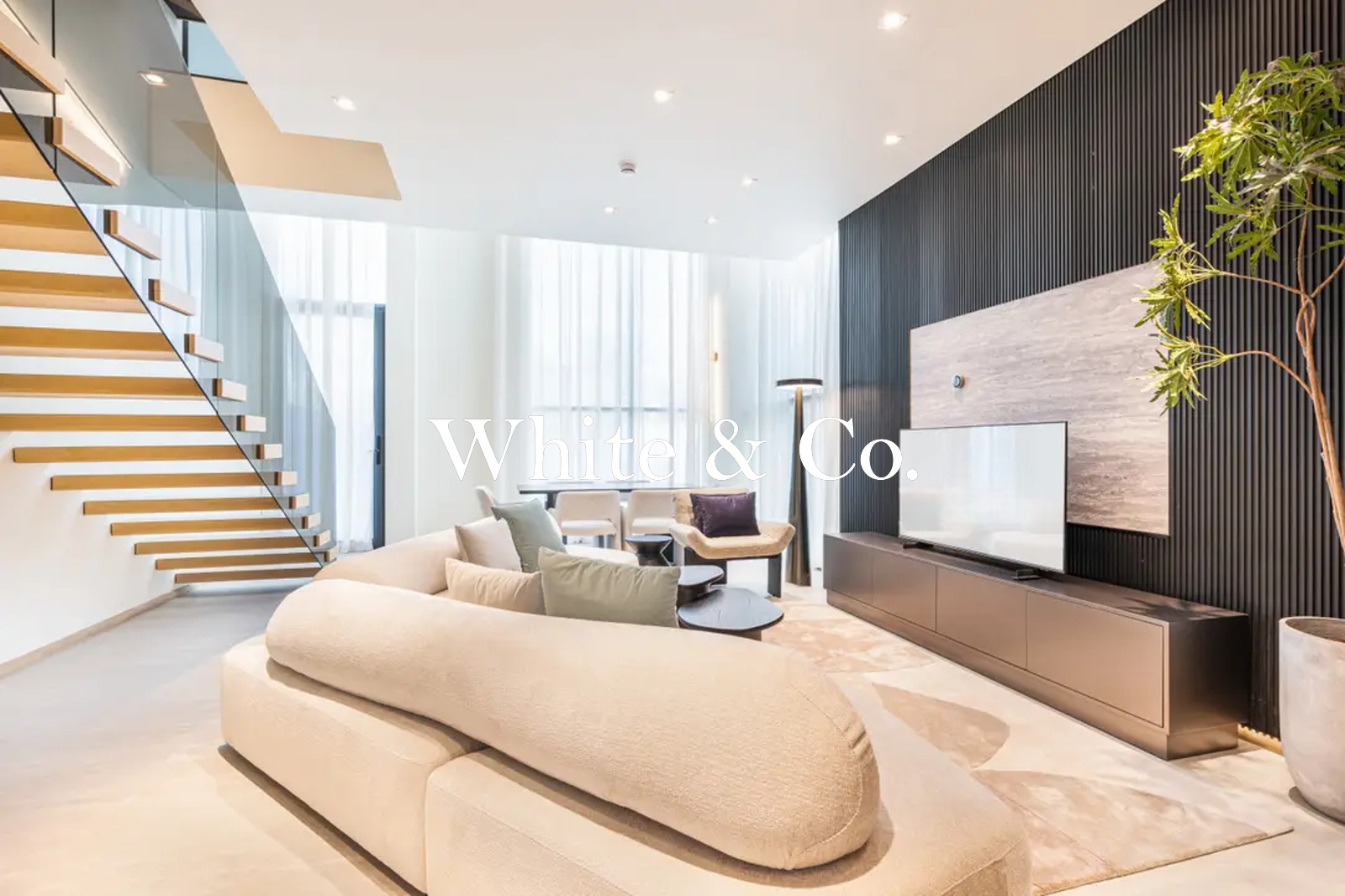 VACANT SOON | CORNER | FULLY FURNISHED