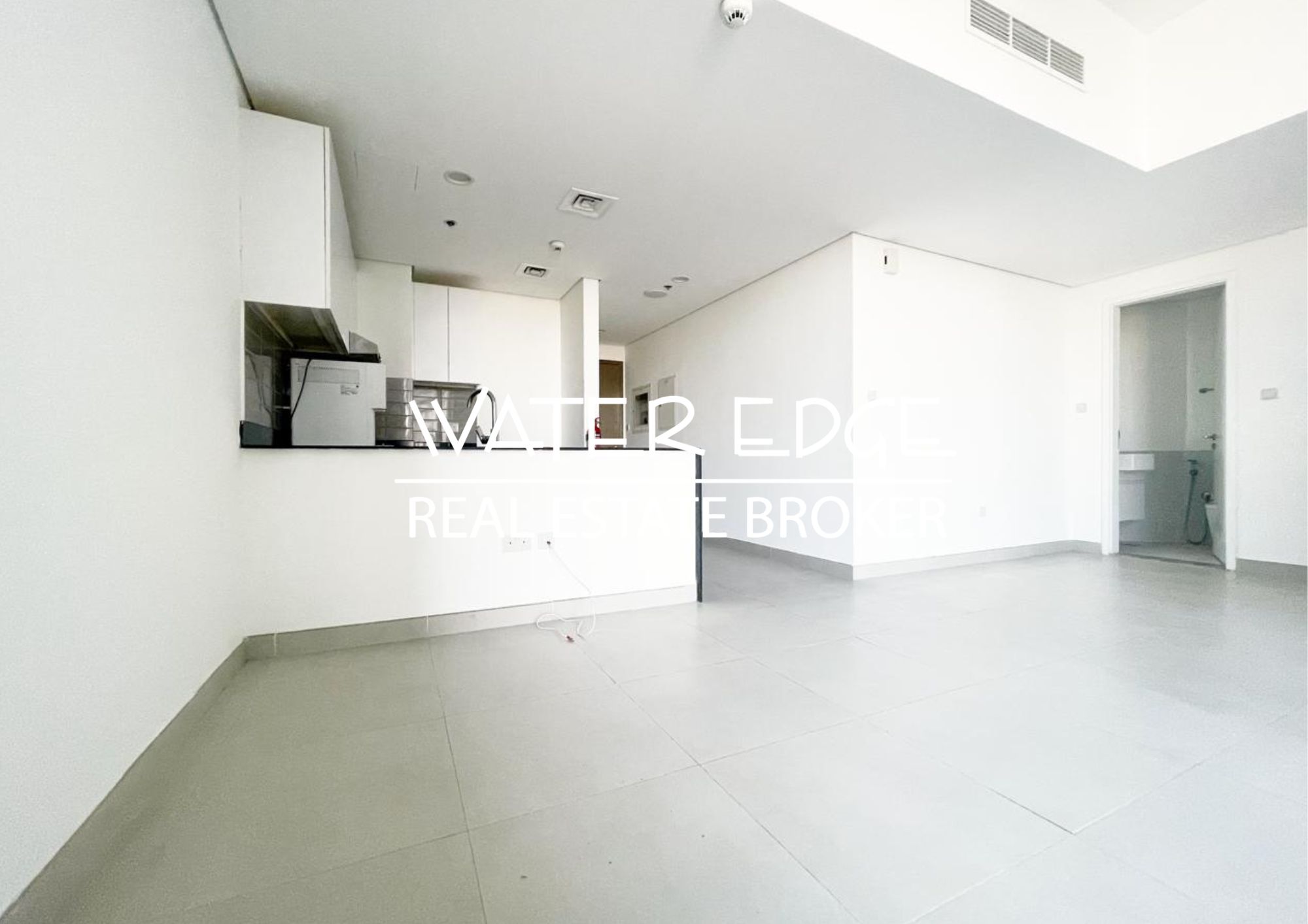 Exclusive | Pool View| 1.5 Bathroom