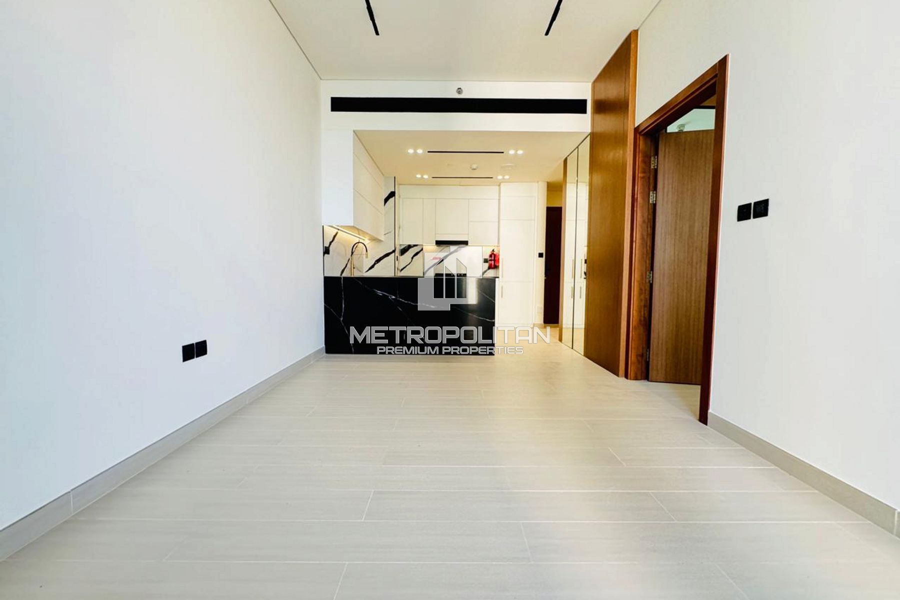 Brand New | Elegant | Prime Location | Canal View