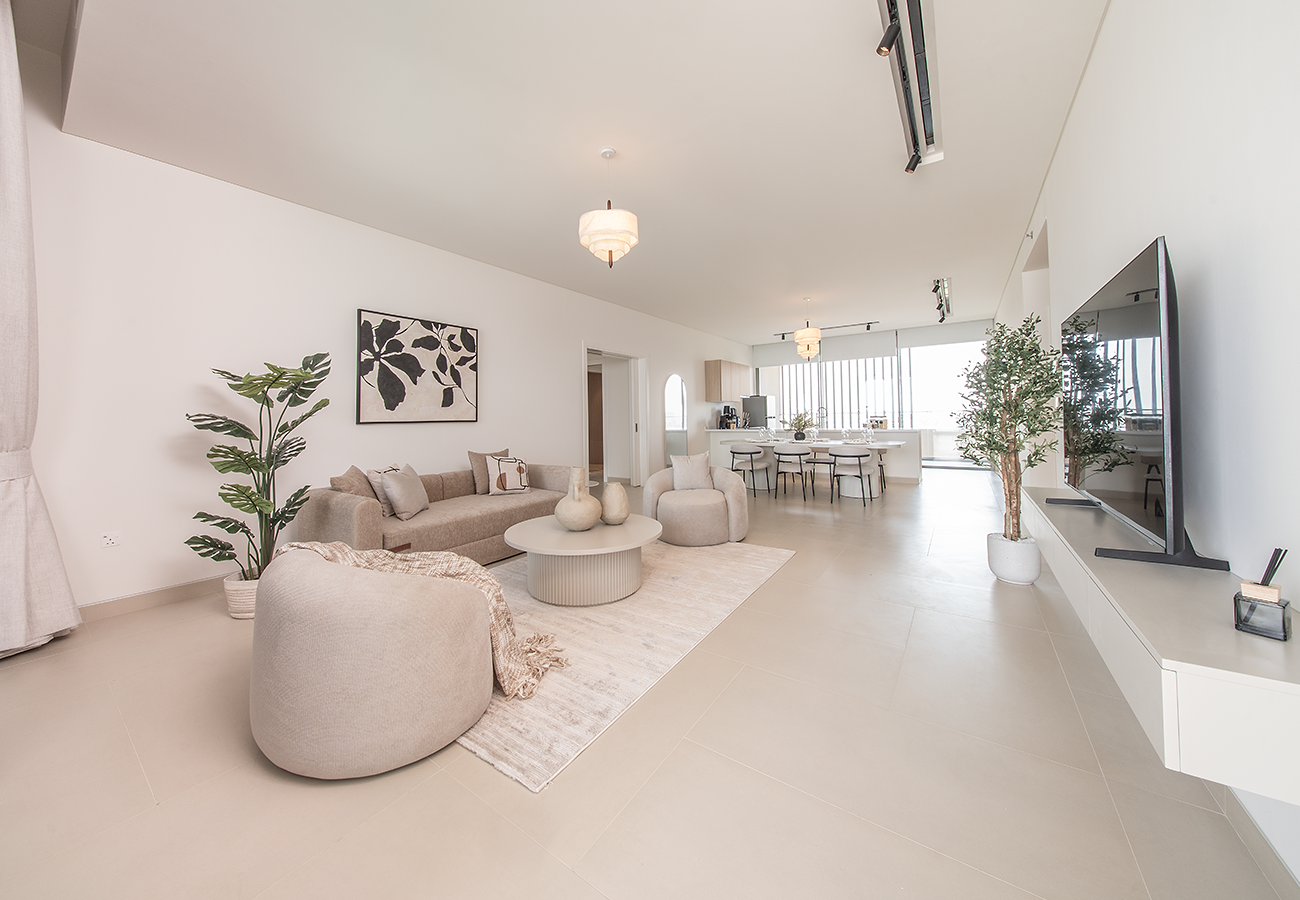 Luxury 2BR+Maid with Sea views in Seaside Hills