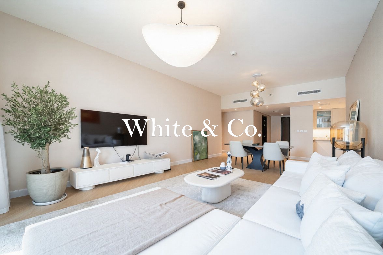 Spacious | Fully Upgraded | Vacant Now