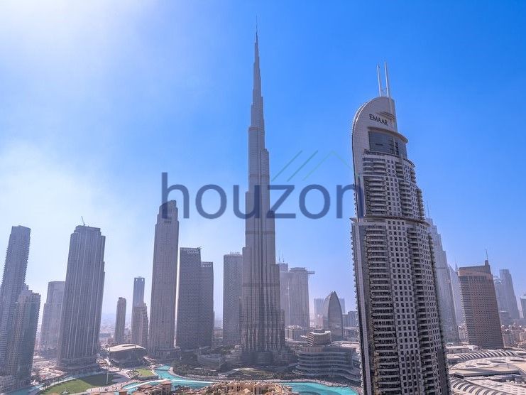 Luxurious 2BR | Burj Khalifa View | Vacant