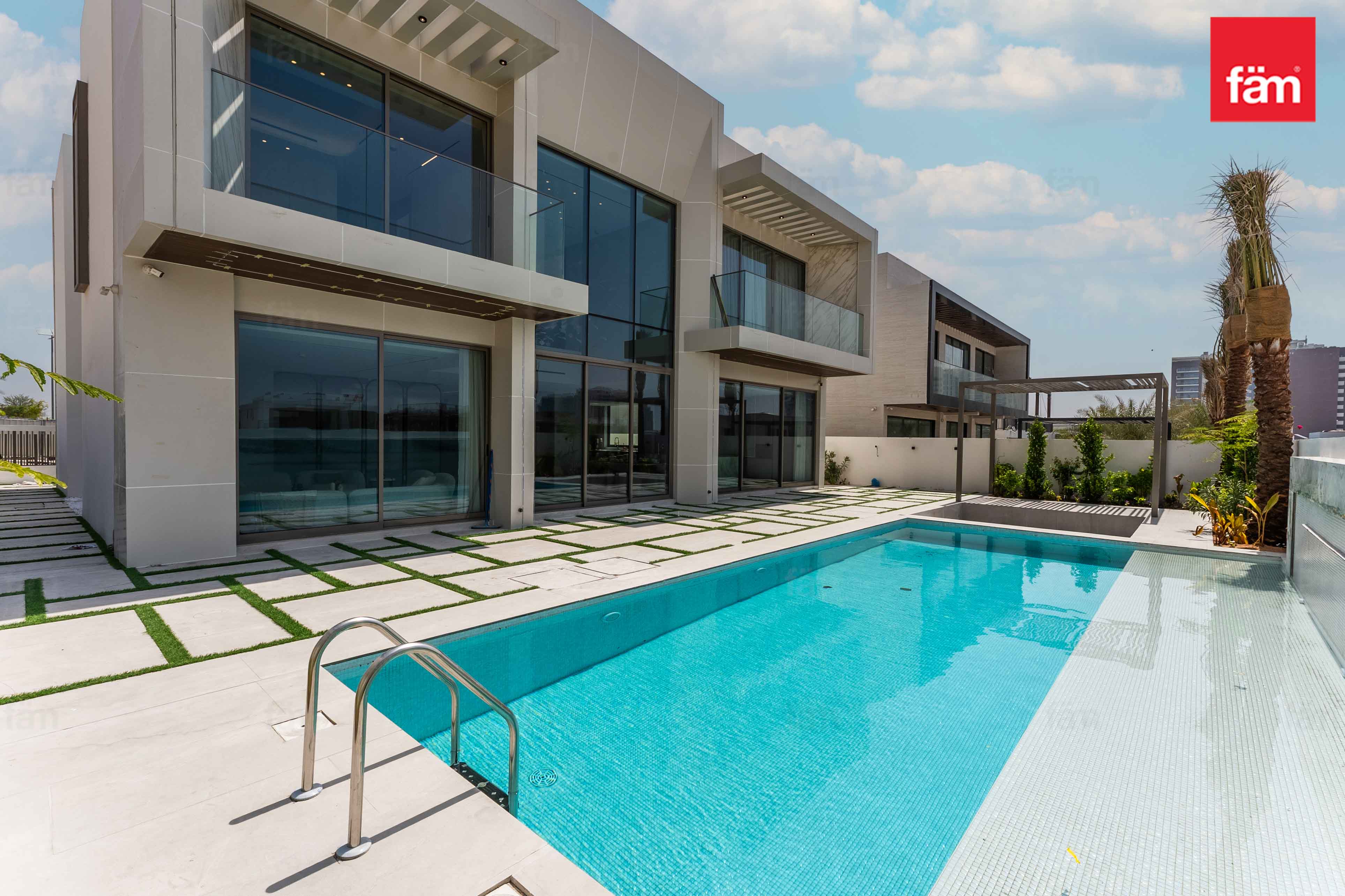 Single Row | Luxurious Villa | Vastu | Prime Spot