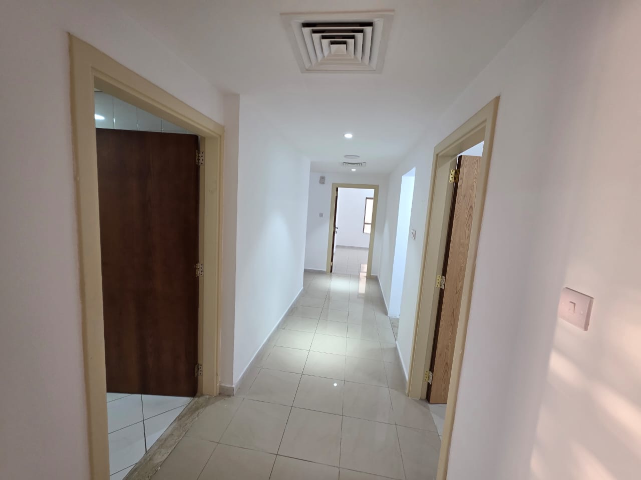 Sea View 3 Bedroom Apartment for Annual Rent – Ajman Corniche