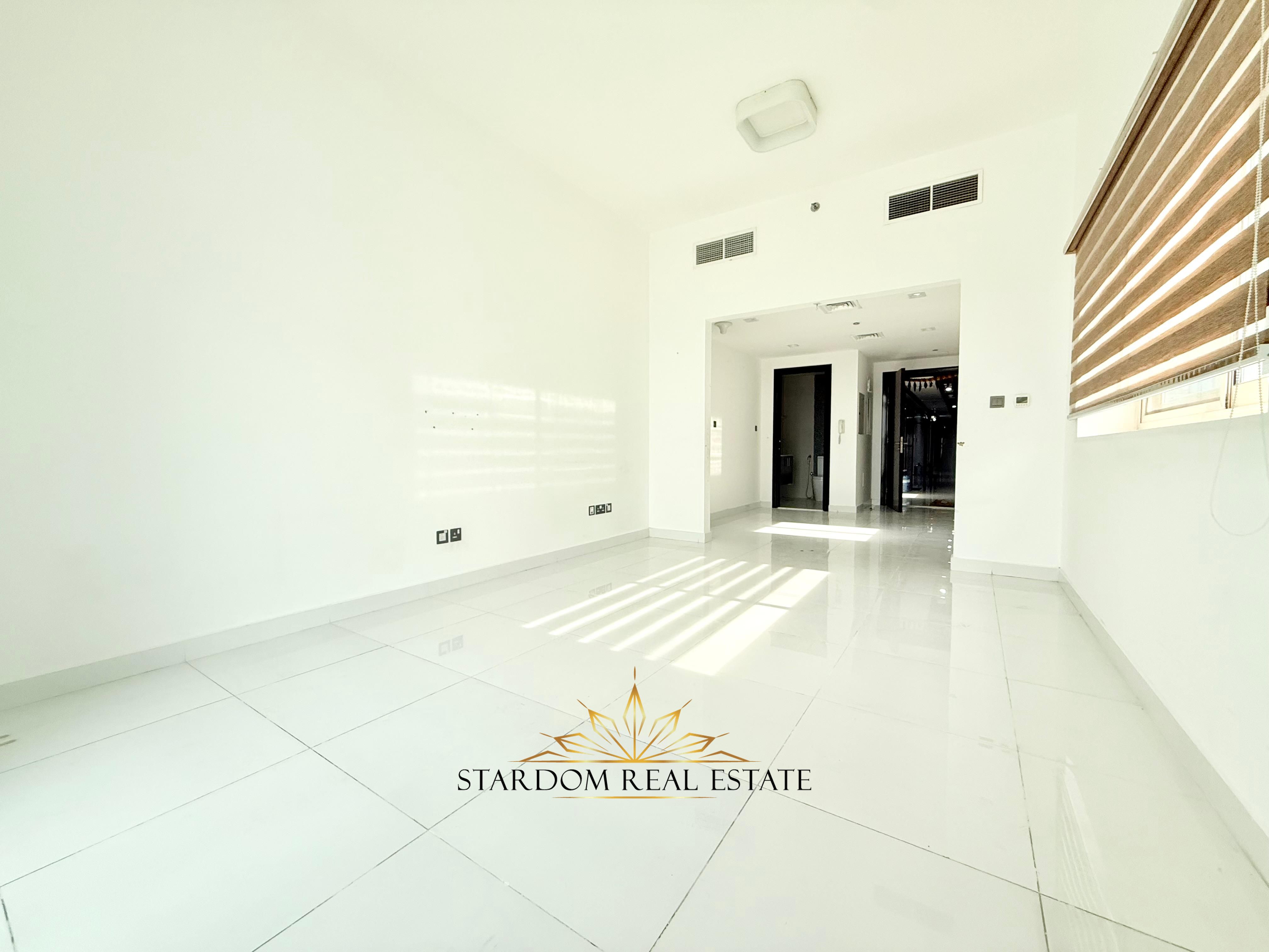 2 BR | CLOSED KITCHEN | VILLA VIEW