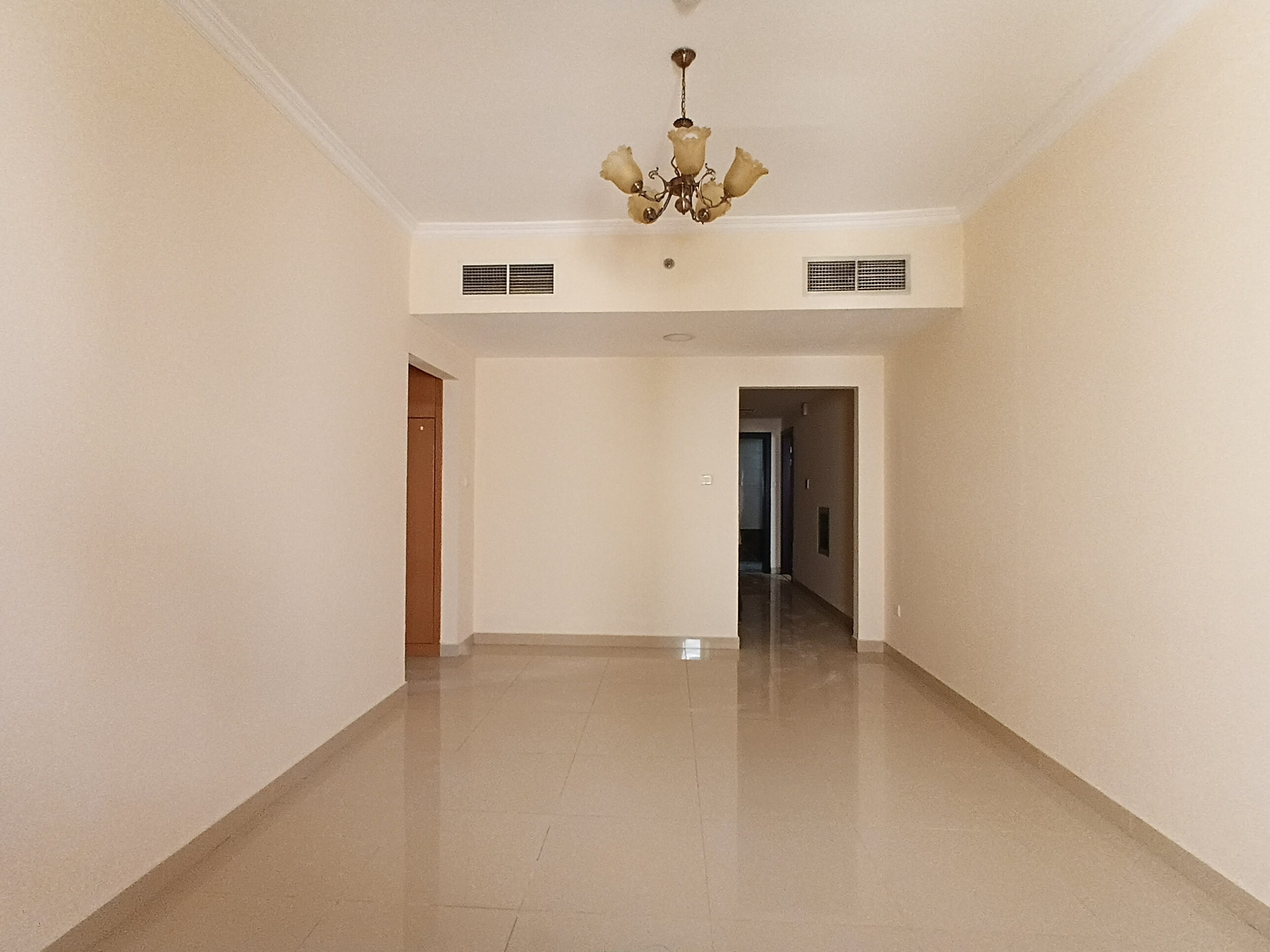 Spacious 1BHK apartment with 2 bathroom parking covered free