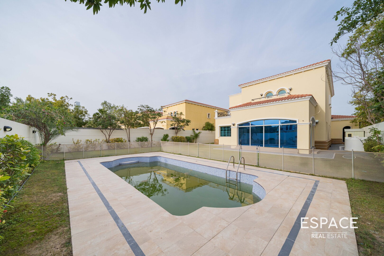 Community Views - Vacant - High end Finishing
