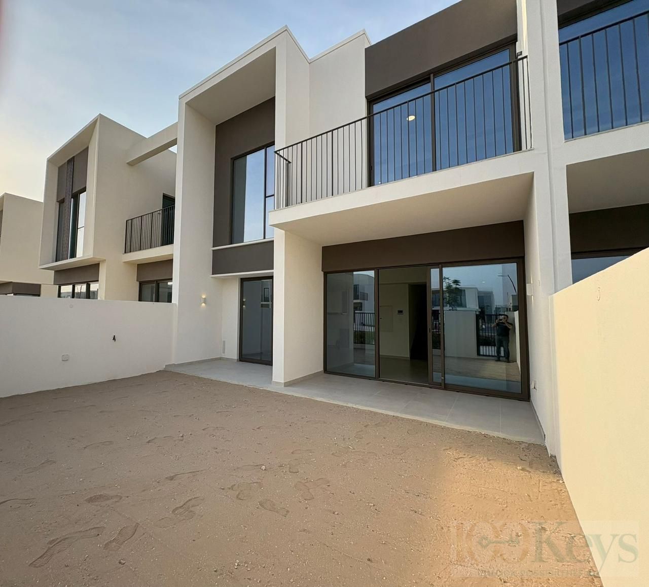 SINGLE ROW | GARDEN | MAID ROOM | IDEAL LOCATION