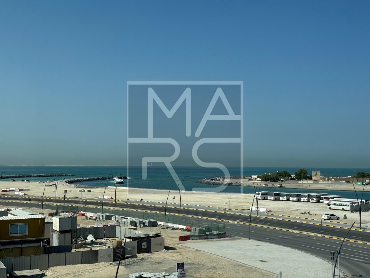 Brand New 2BHK Apartment, 3bath Sea View Free Parking