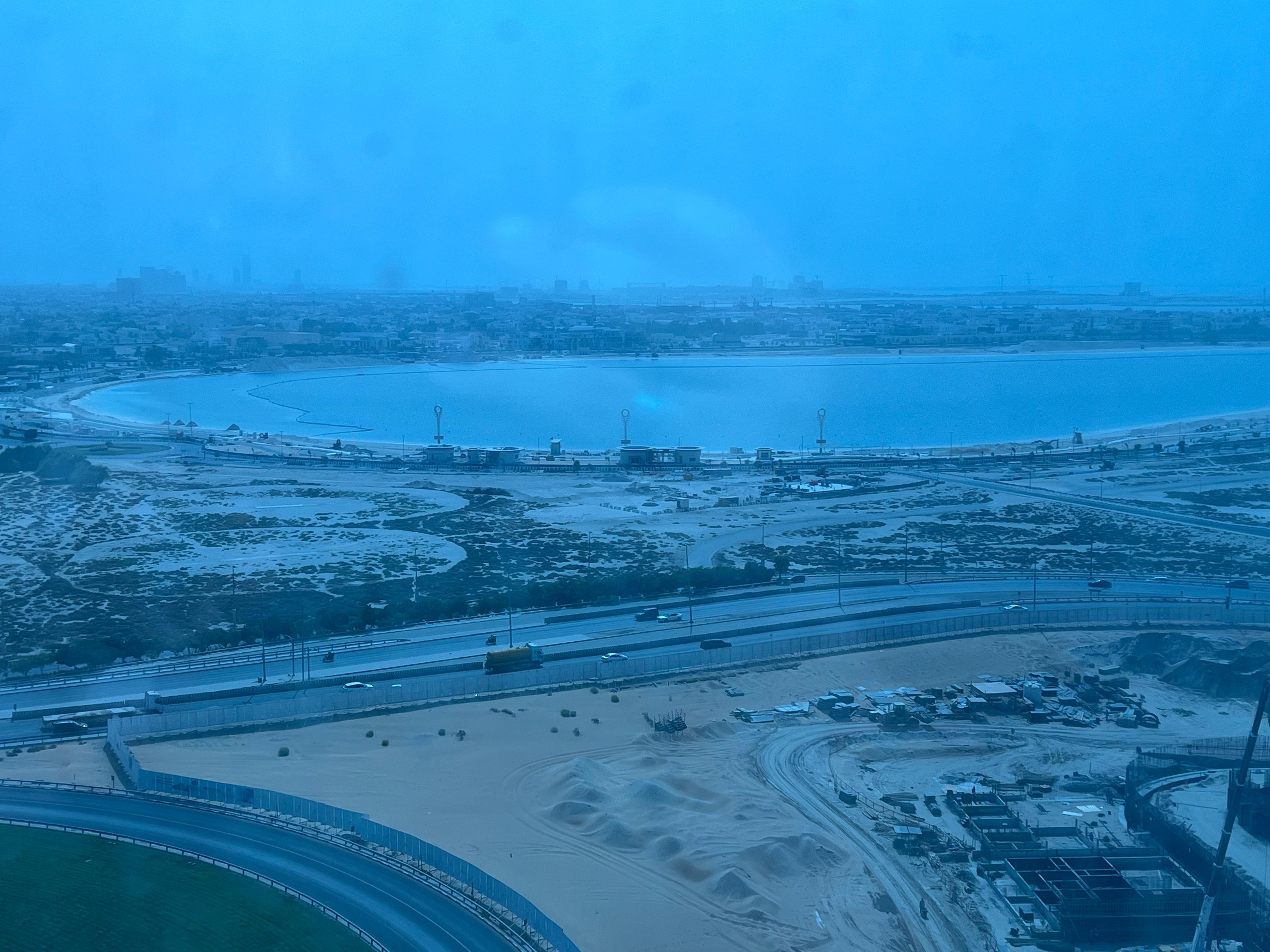 Sea View \ Parking \ Gym \ Swimming Pool \ Maid’s Room \ Laundry Room