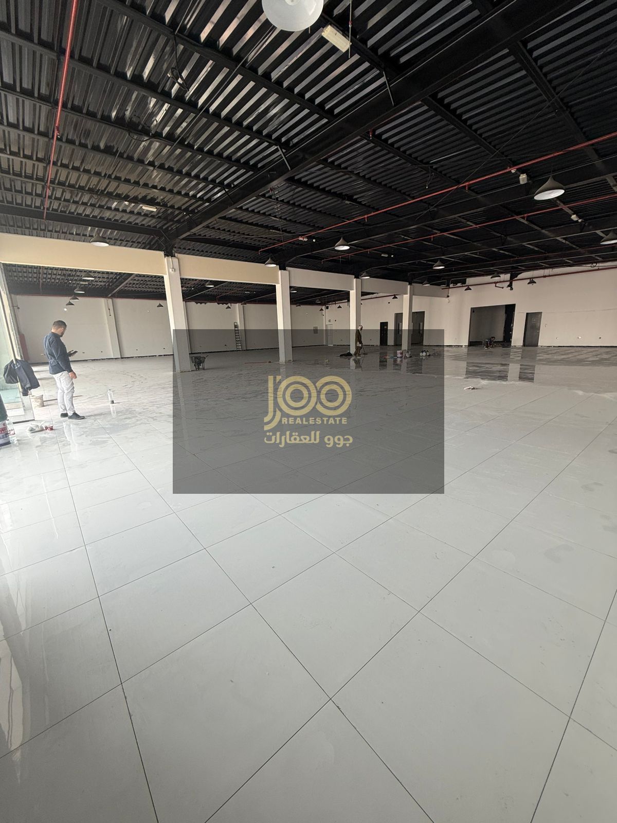 Prime Commercial Showroom for Annual Rent on King Faisal Street, Umm Al Quwain | 13,000 sq. ft.