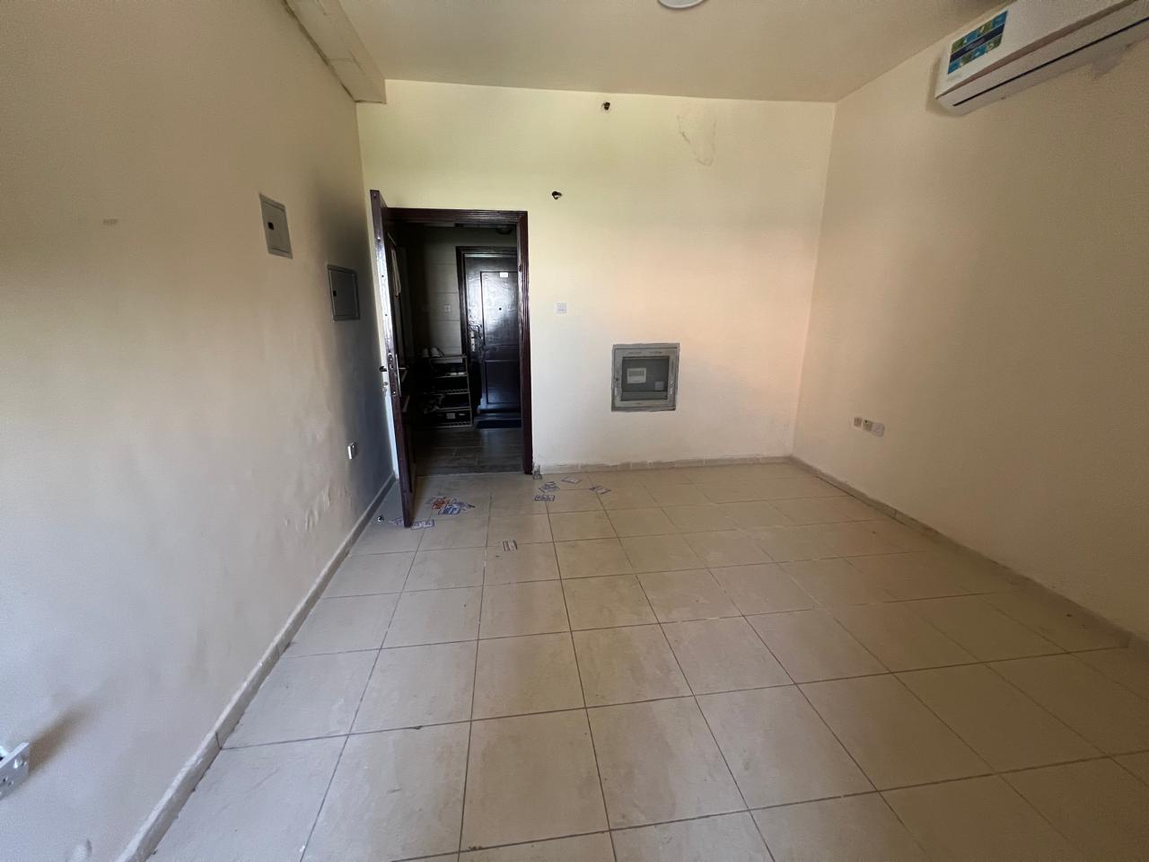 Lavish Apartment// Ready To Move//Studio Apartments//Only Family Cal To Ali Bhatti?