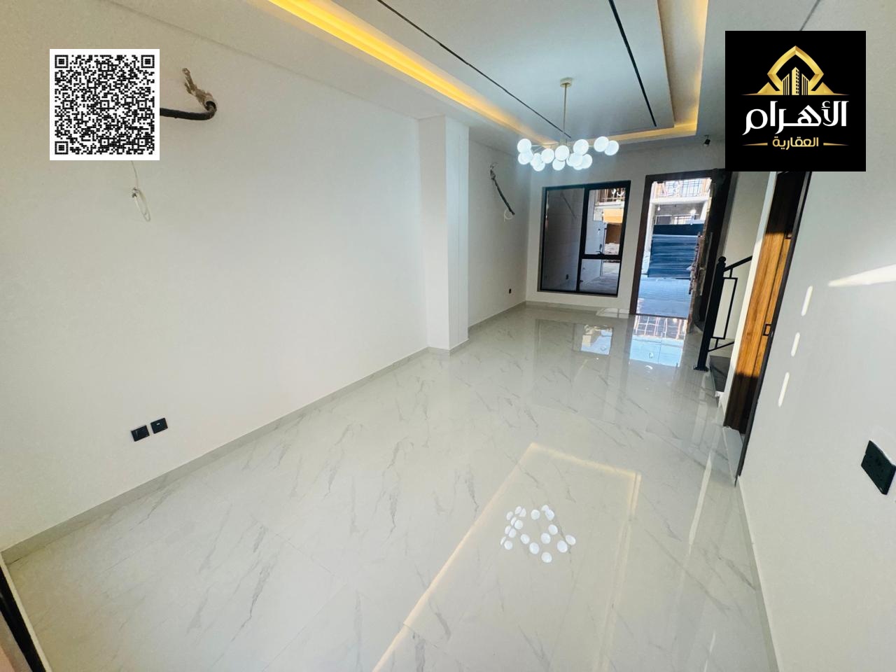 Villa for sale in Ajman at a bargain price, all fees included. Excellent location. Freehold ownership for life for all nationalities with bank financi