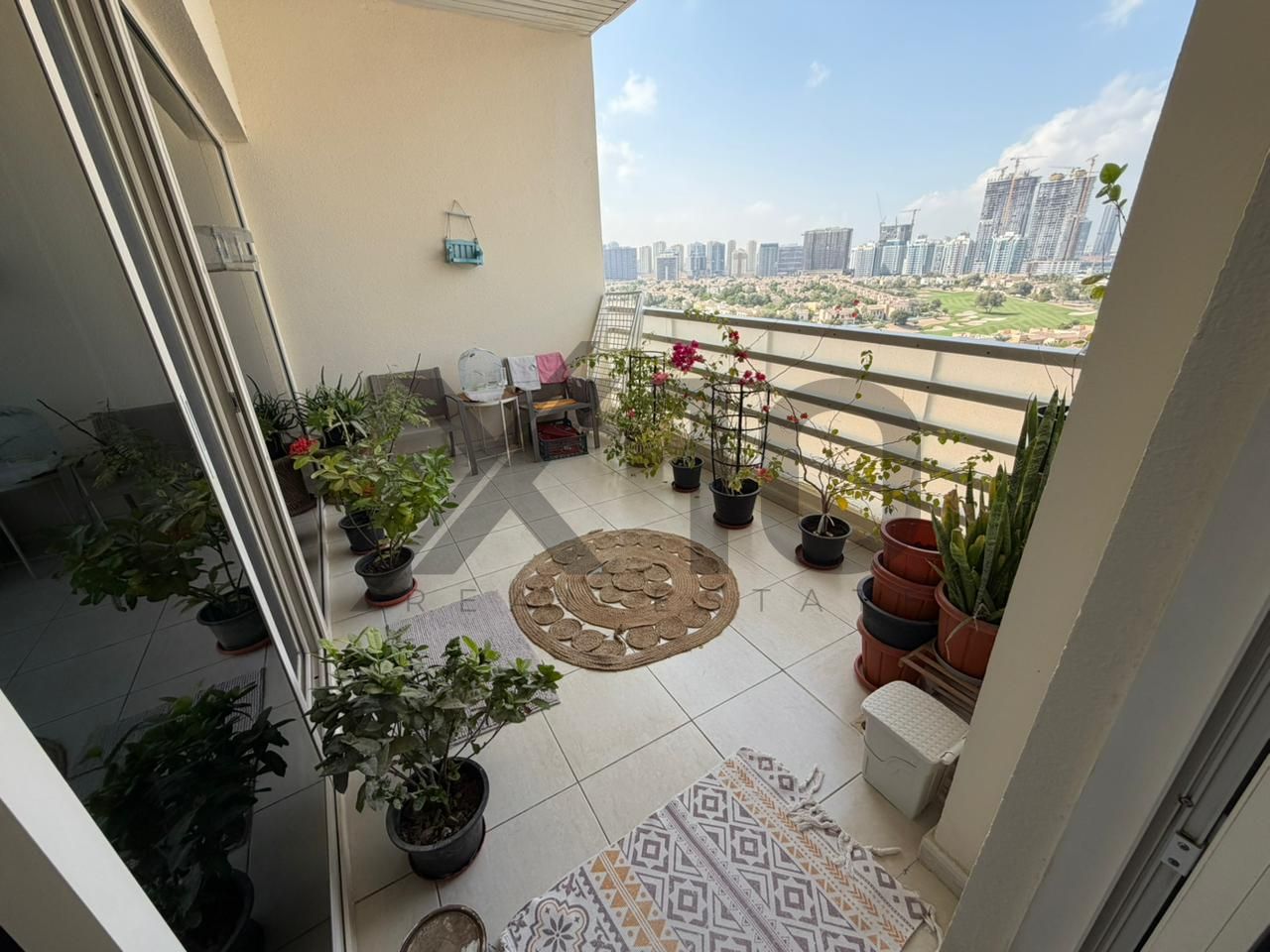 Spacious 2-Bedroom Apartment | Prime Location | Chiller Free