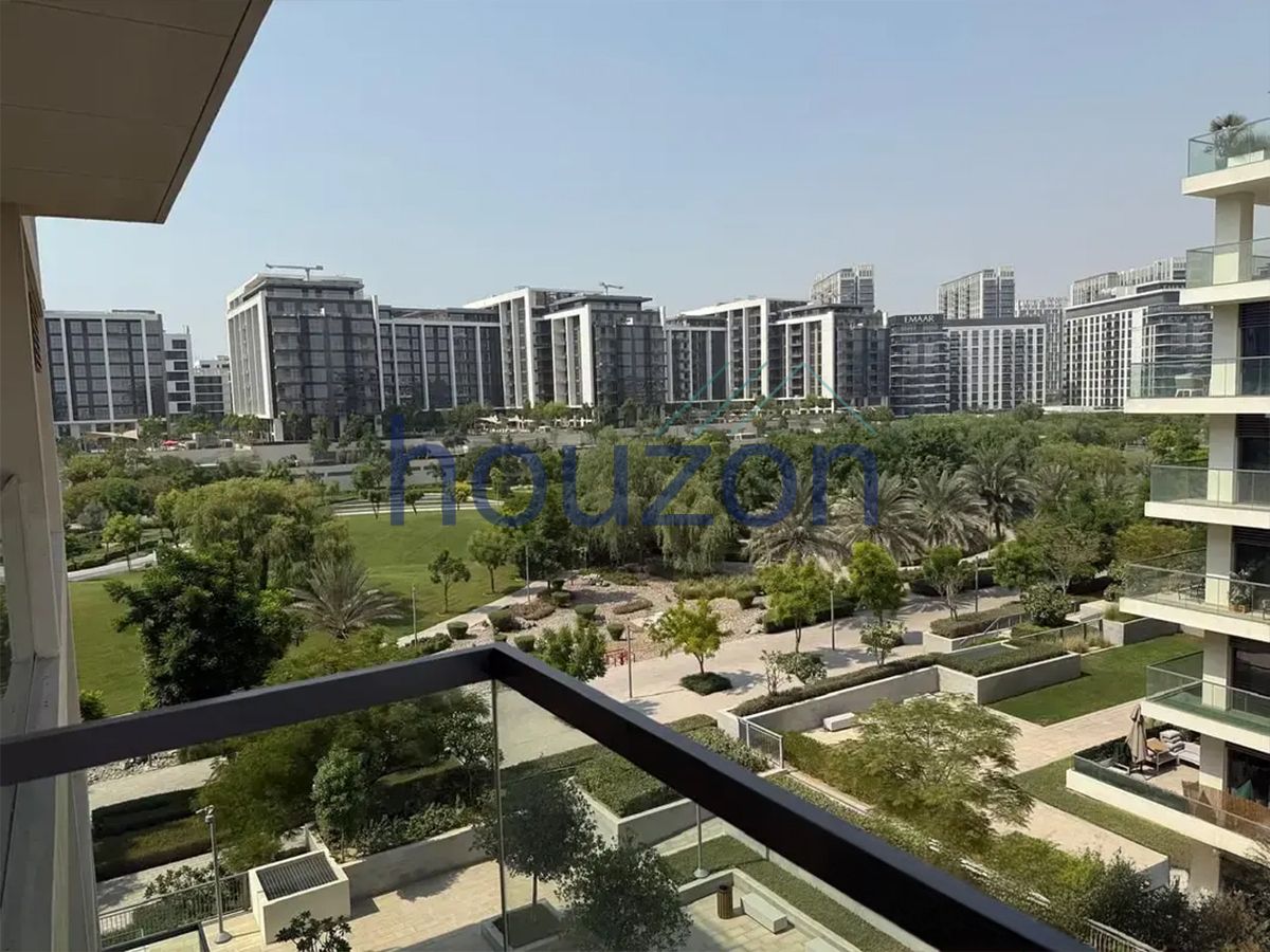 Spacious 2BR + M/Room | Park View | Chiller Free