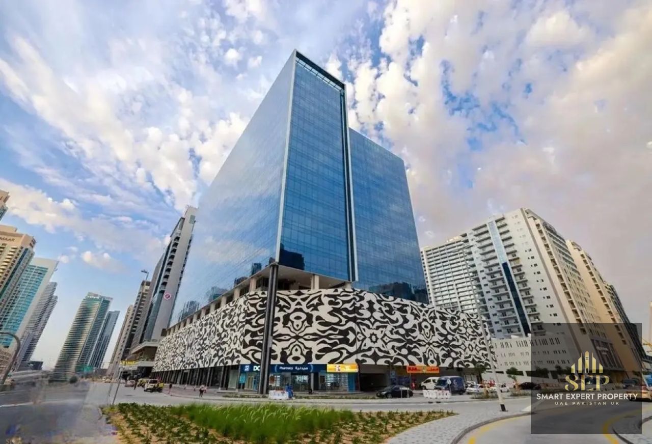 Bright Office | High Floor | Near Downtown