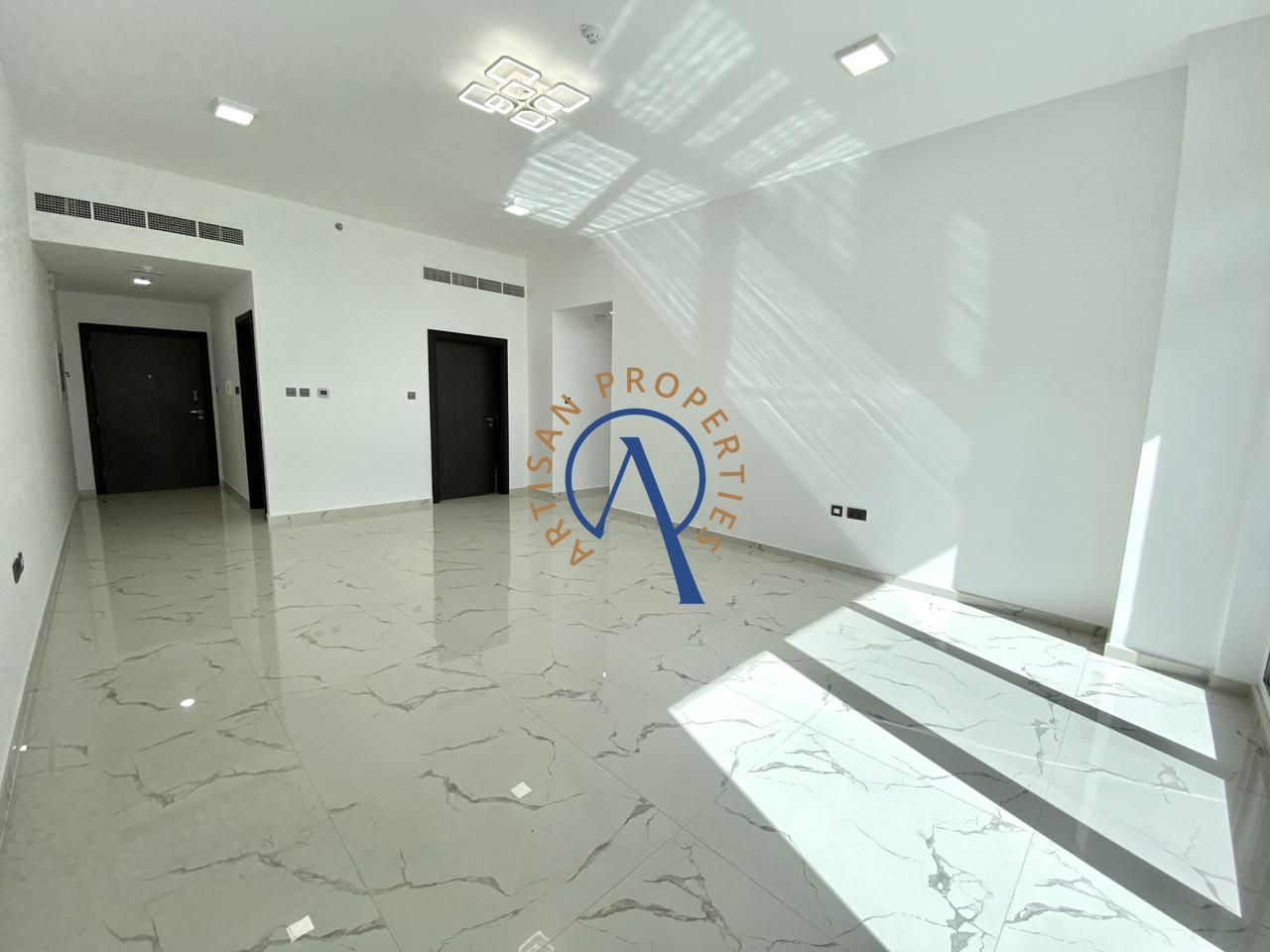 1 BHK | NO COMMISSION | LUXURIOUS UNIT | CALL NOW