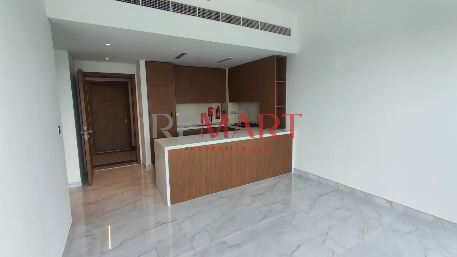 Spacious 1 Bedroom Apartment for Rent | Azizi Mirage | Modern Layout