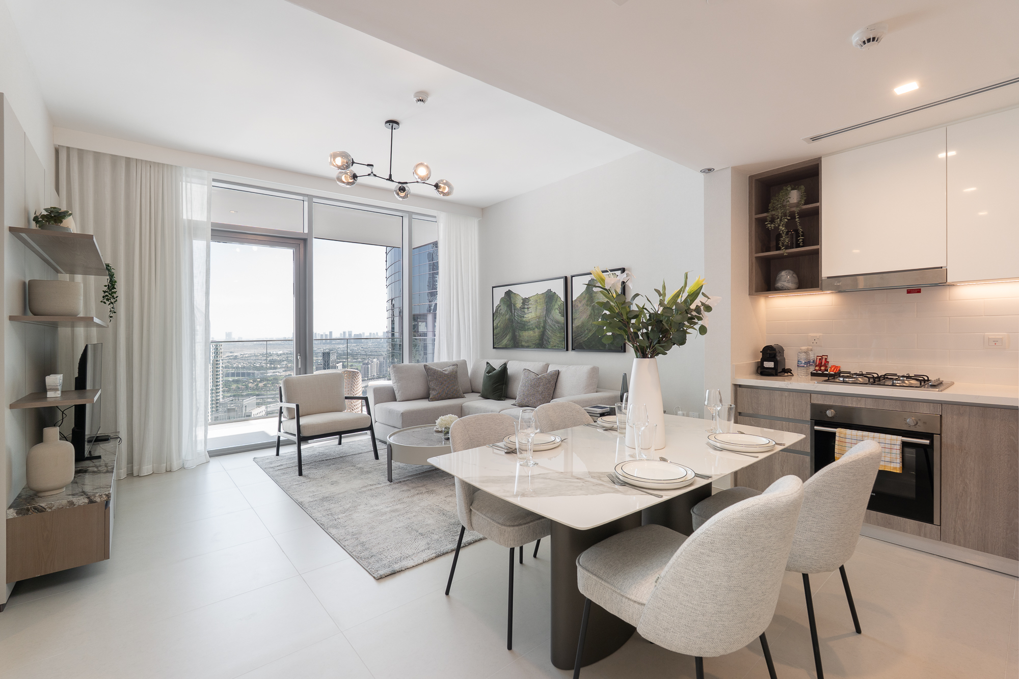 Elegant 1BR LIV Marina Dubai World-Class Amenities