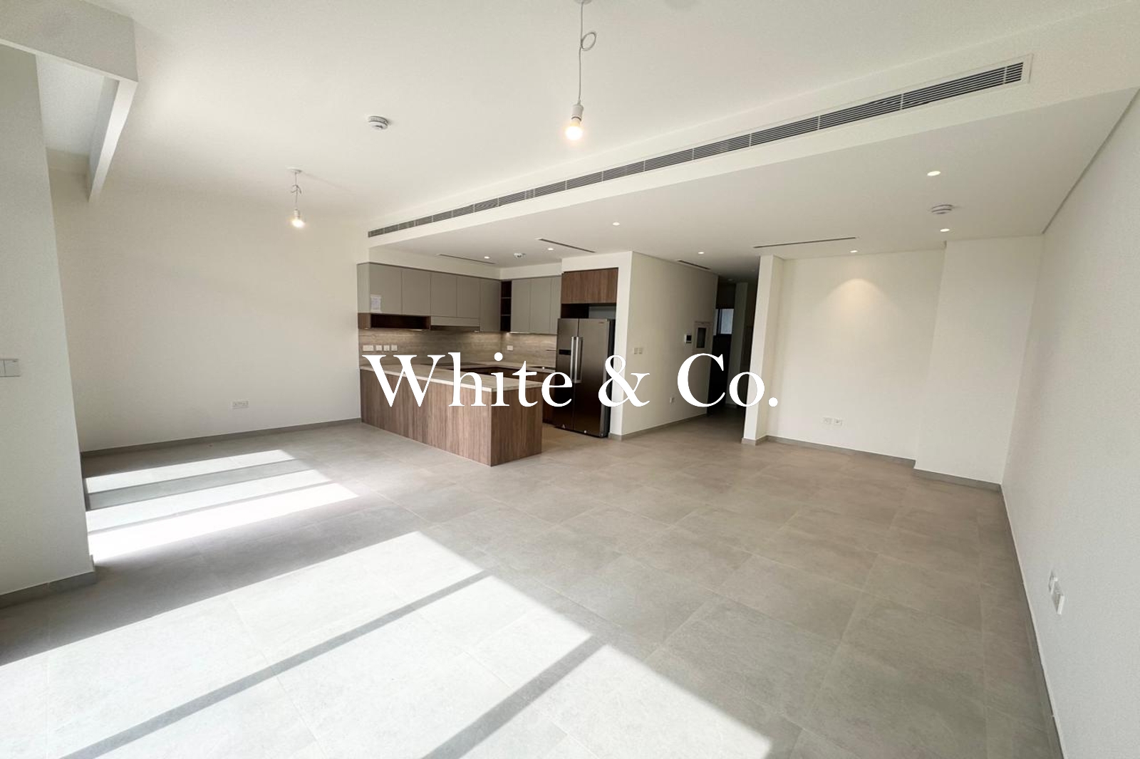 Arabella Facing | Brand New |Built In Appl