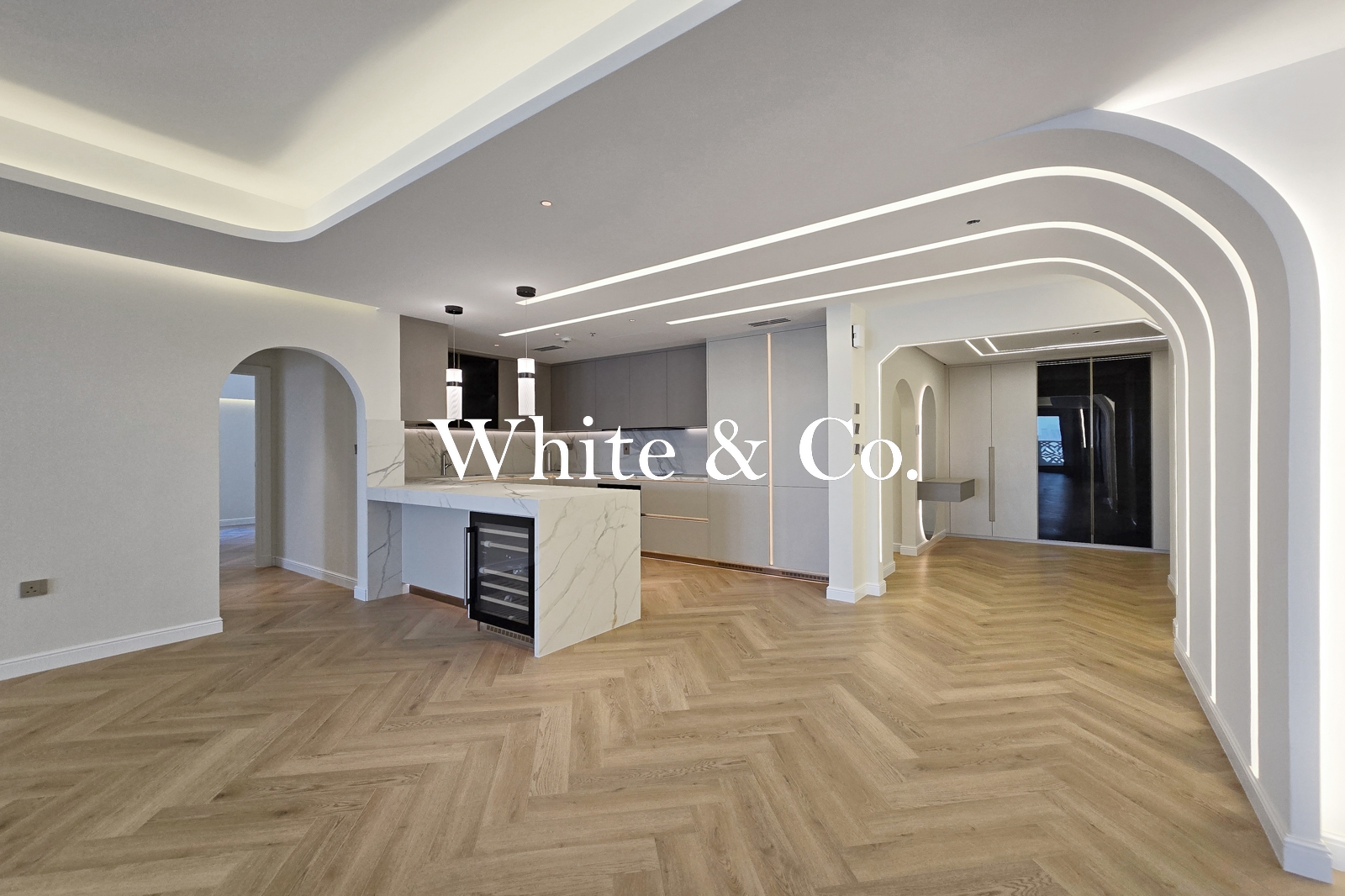 Exclusive | High-End Finish | Renovated