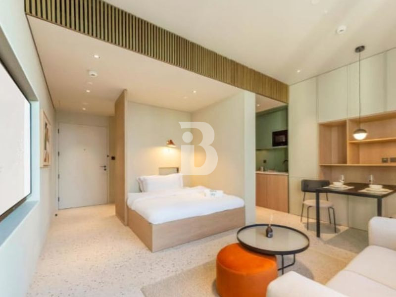 High Floor Studio | With Bills | BOOK NOW